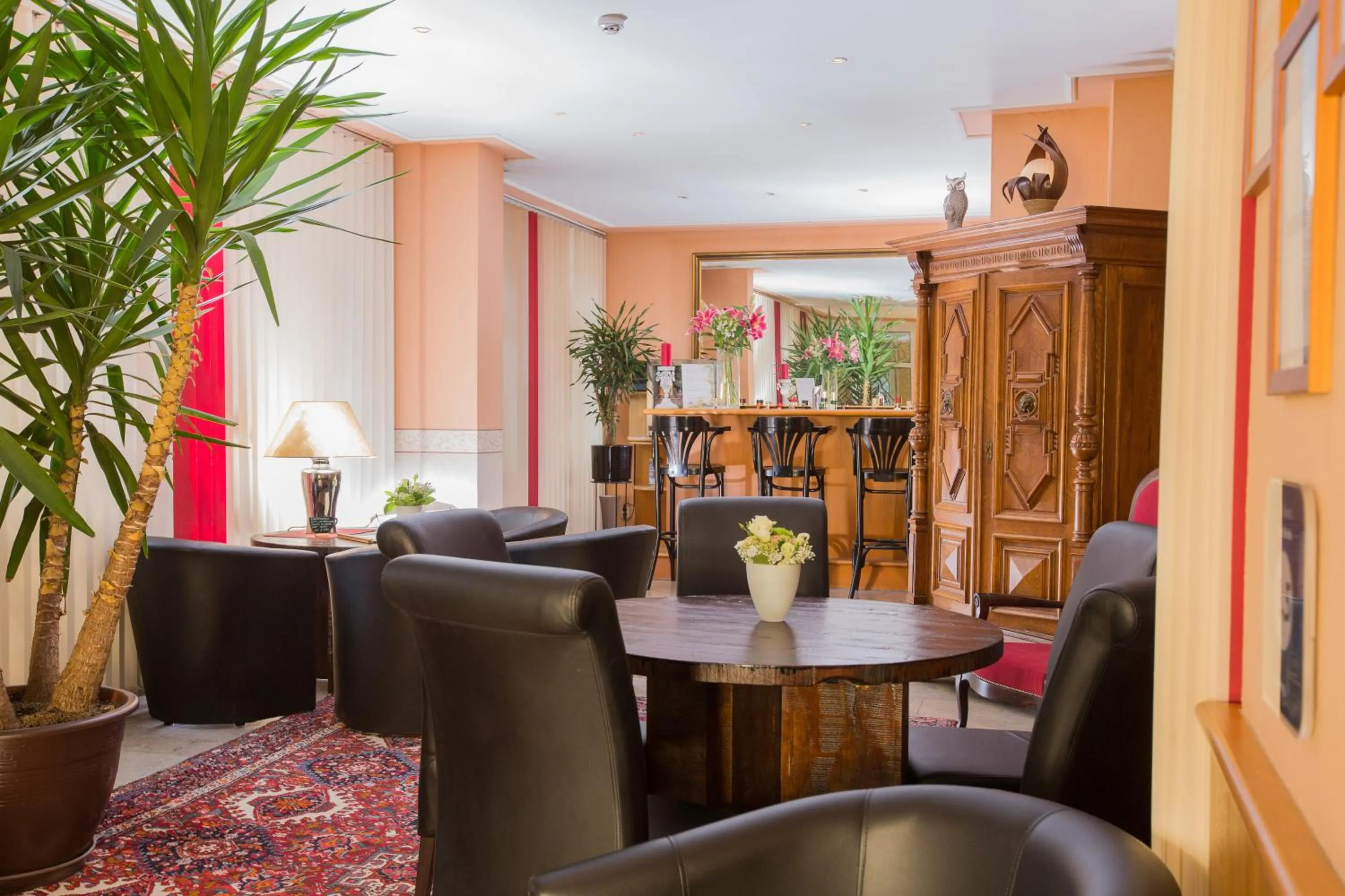 Lounge or bar in Hotel Berlin