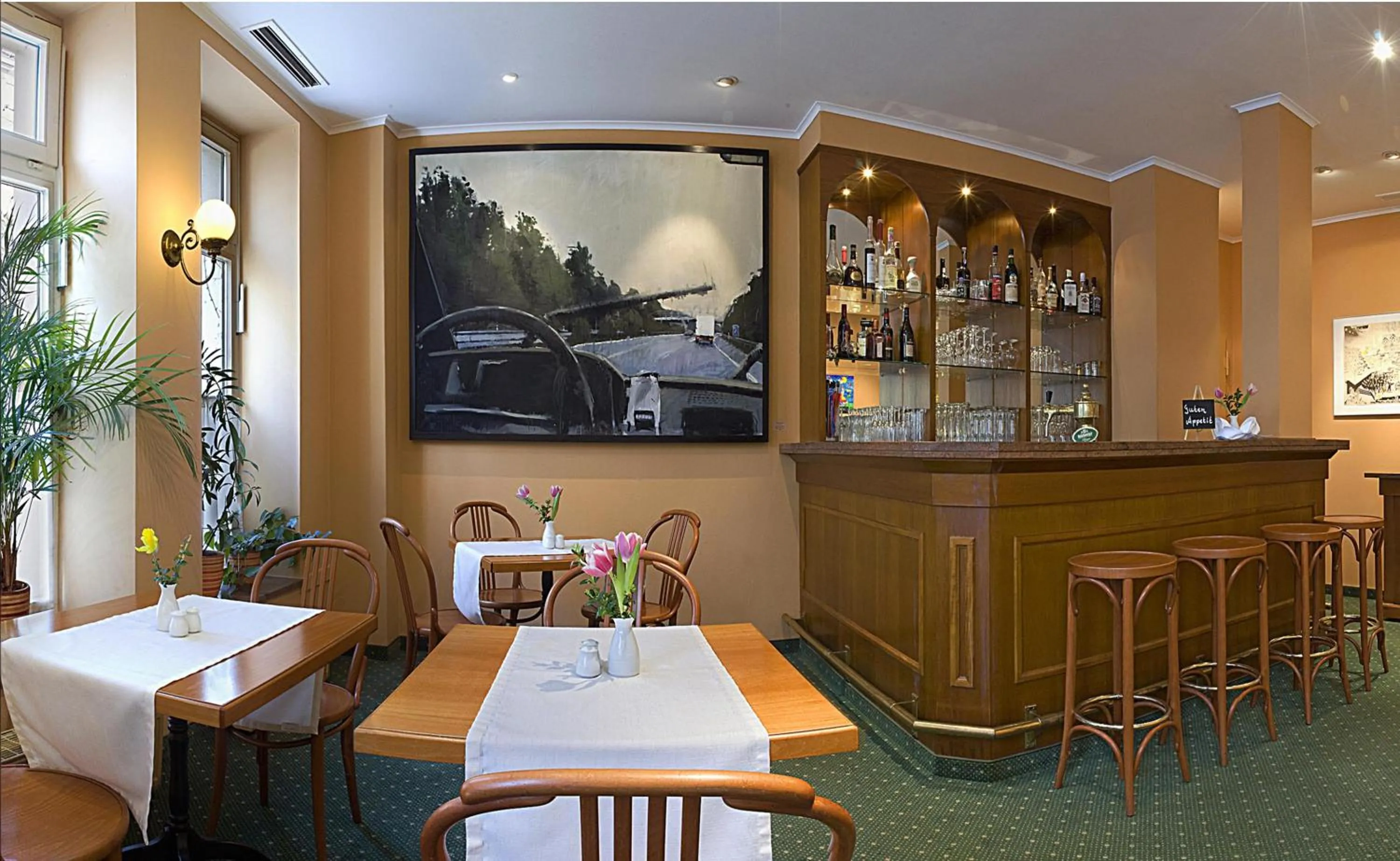 Restaurant/places to eat in Galerie Hotel Leipziger Hof