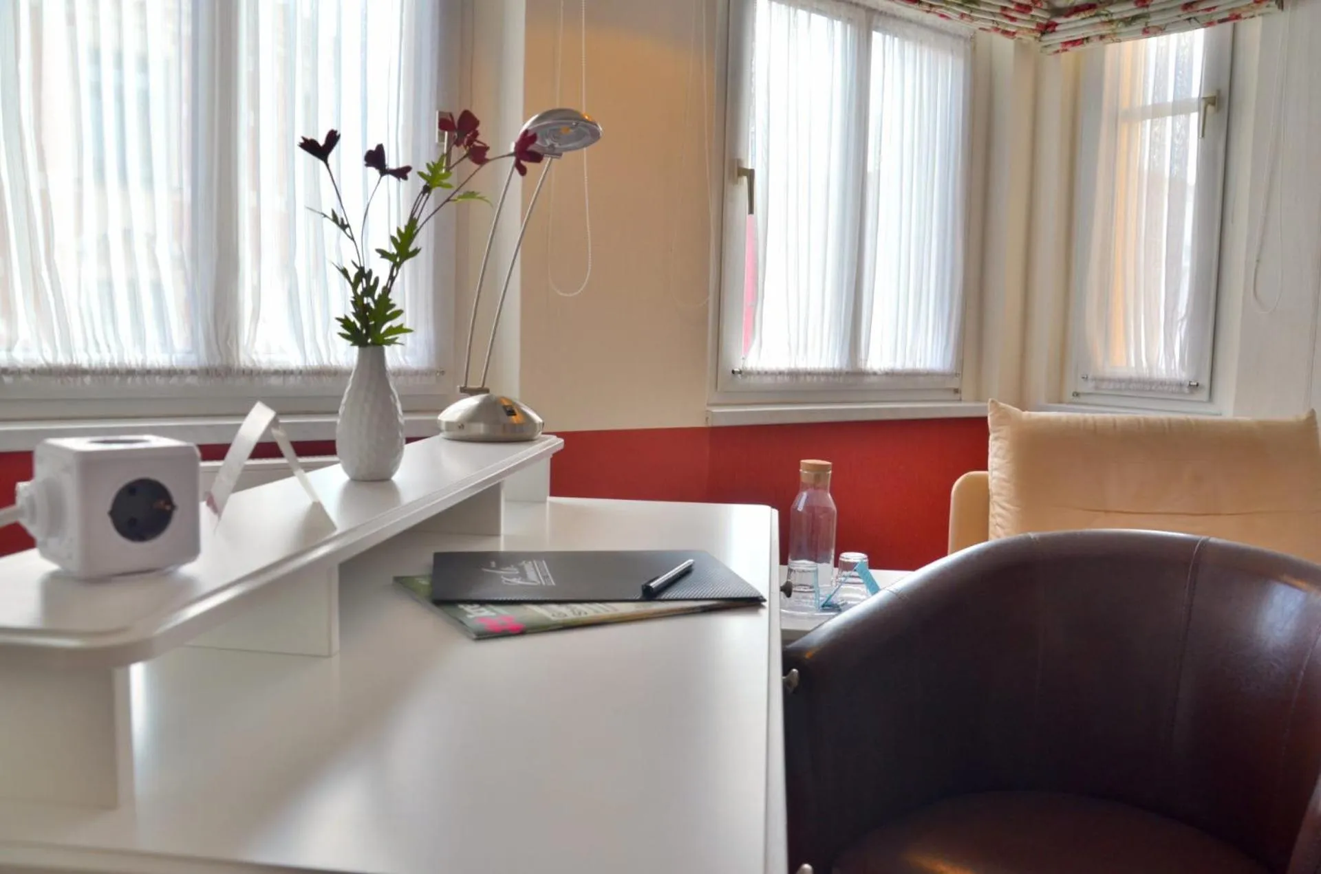 Seating area in Hotel Alt-Connewitz