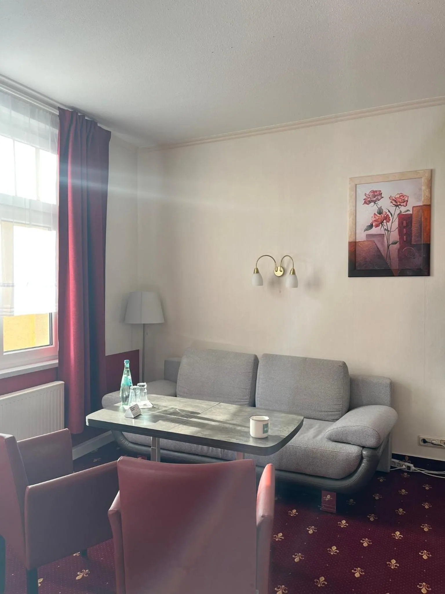 Seating area in Hotel Alt-Connewitz