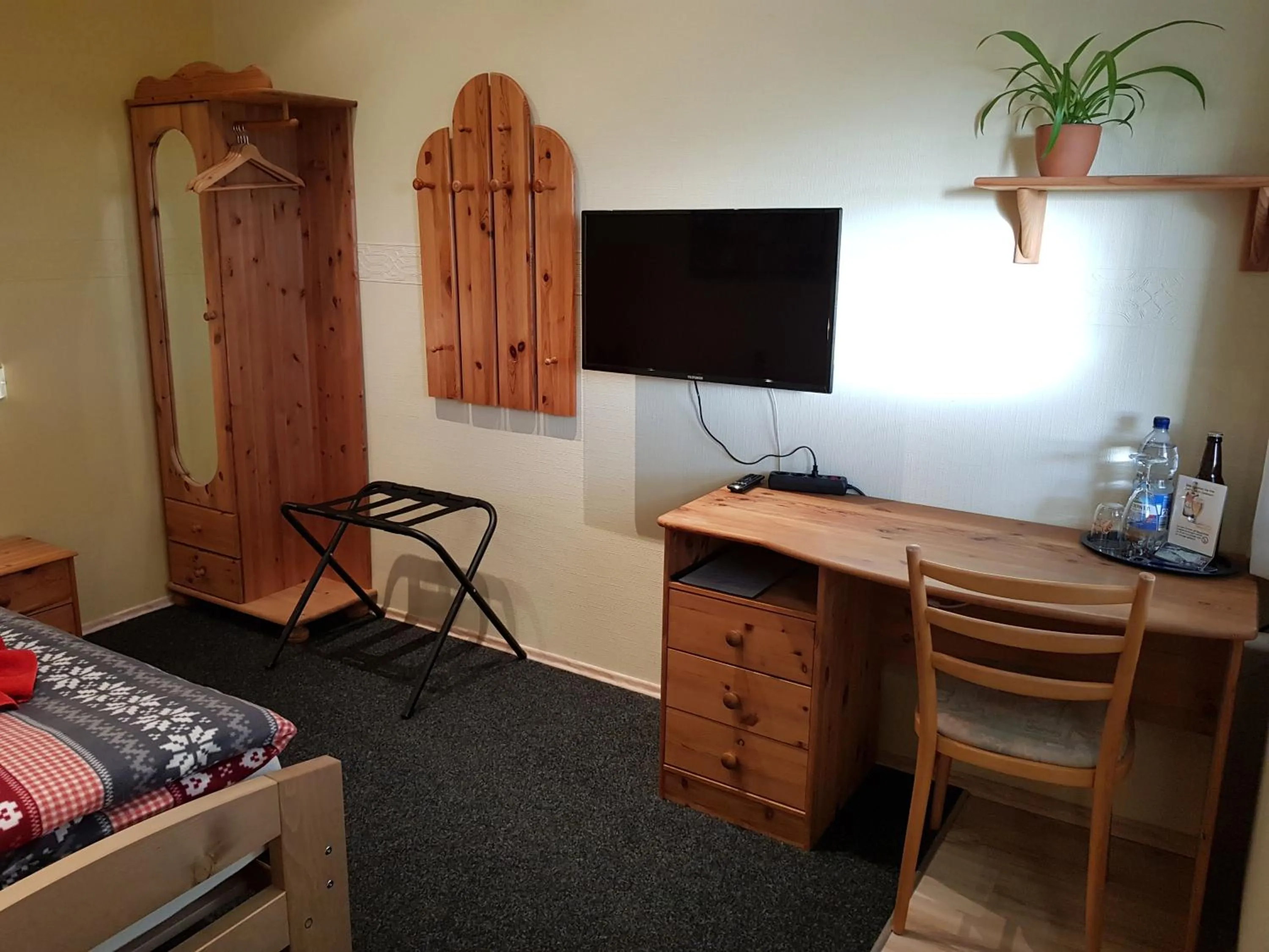 Photo of the whole room, Bed in Landhotel Pathes Hof