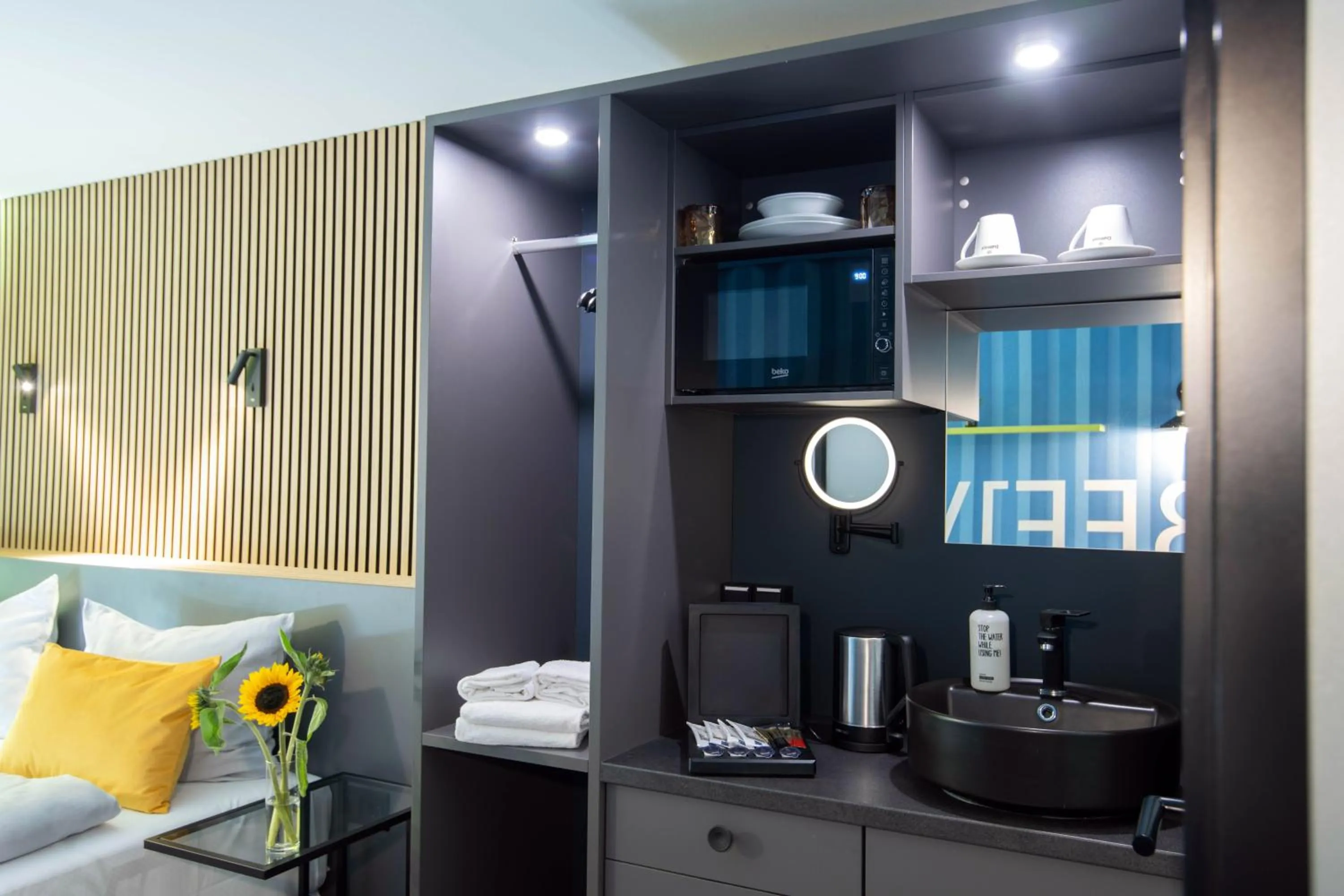 Coffee/tea facilities in BeeVillage Messehotel Hannover Laatzen