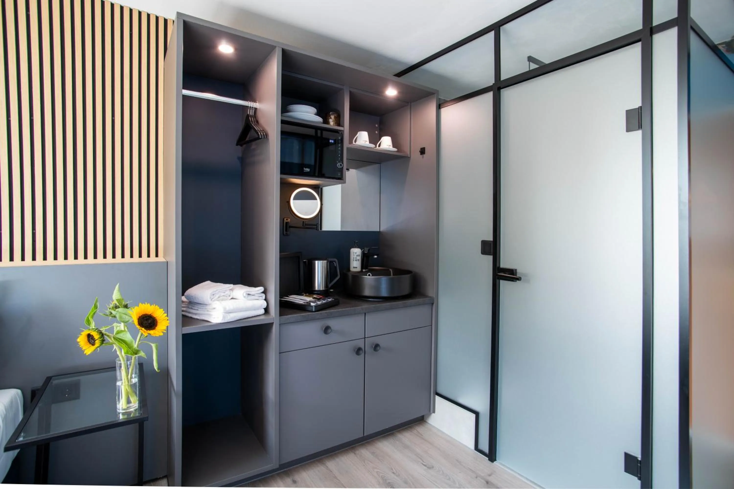 Kitchen or kitchenette in BeeVillage Messehotel Hannover Laatzen