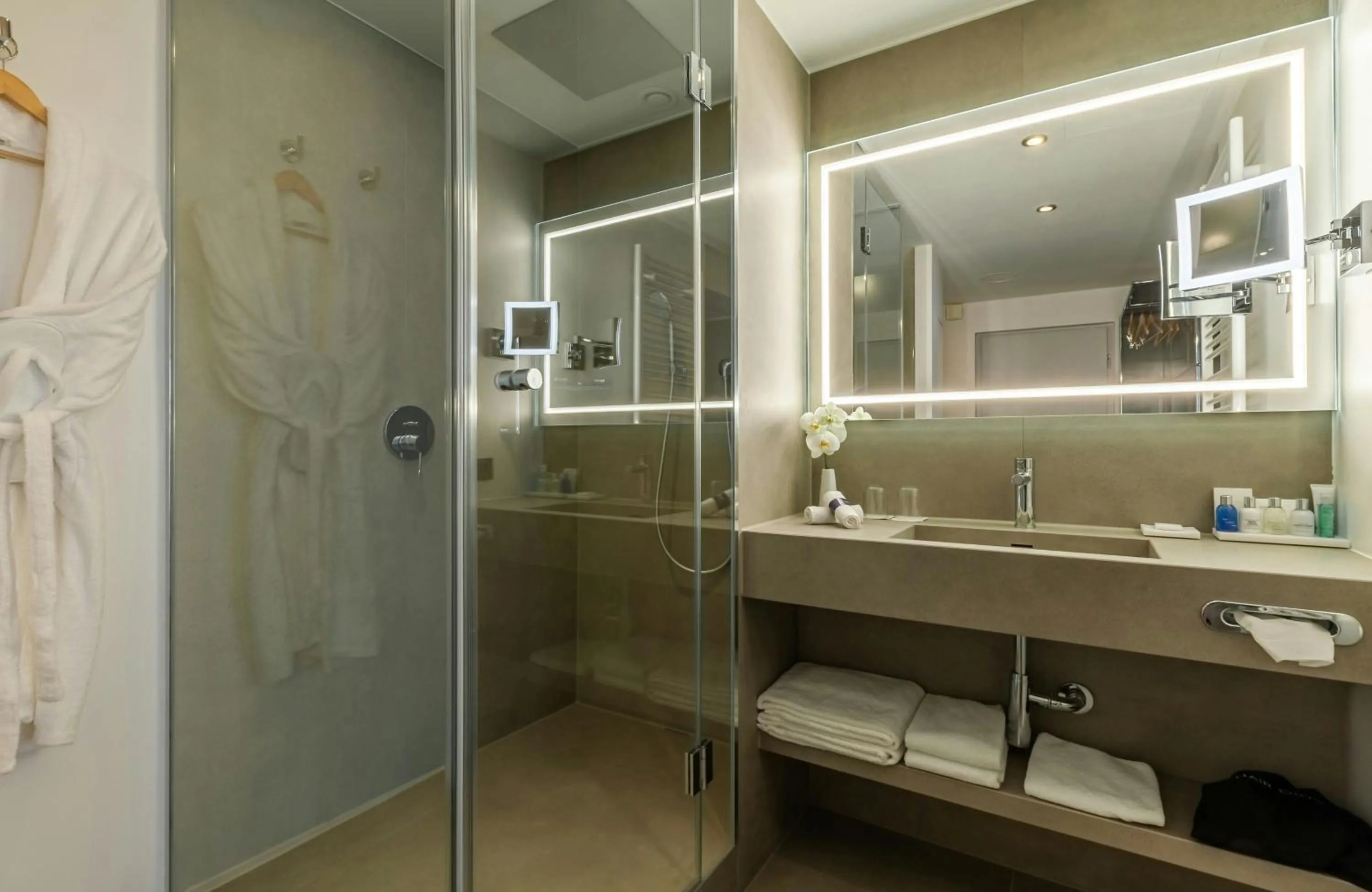 Bathroom in NYX Hotel Erfurt by Leonardo Hotels
