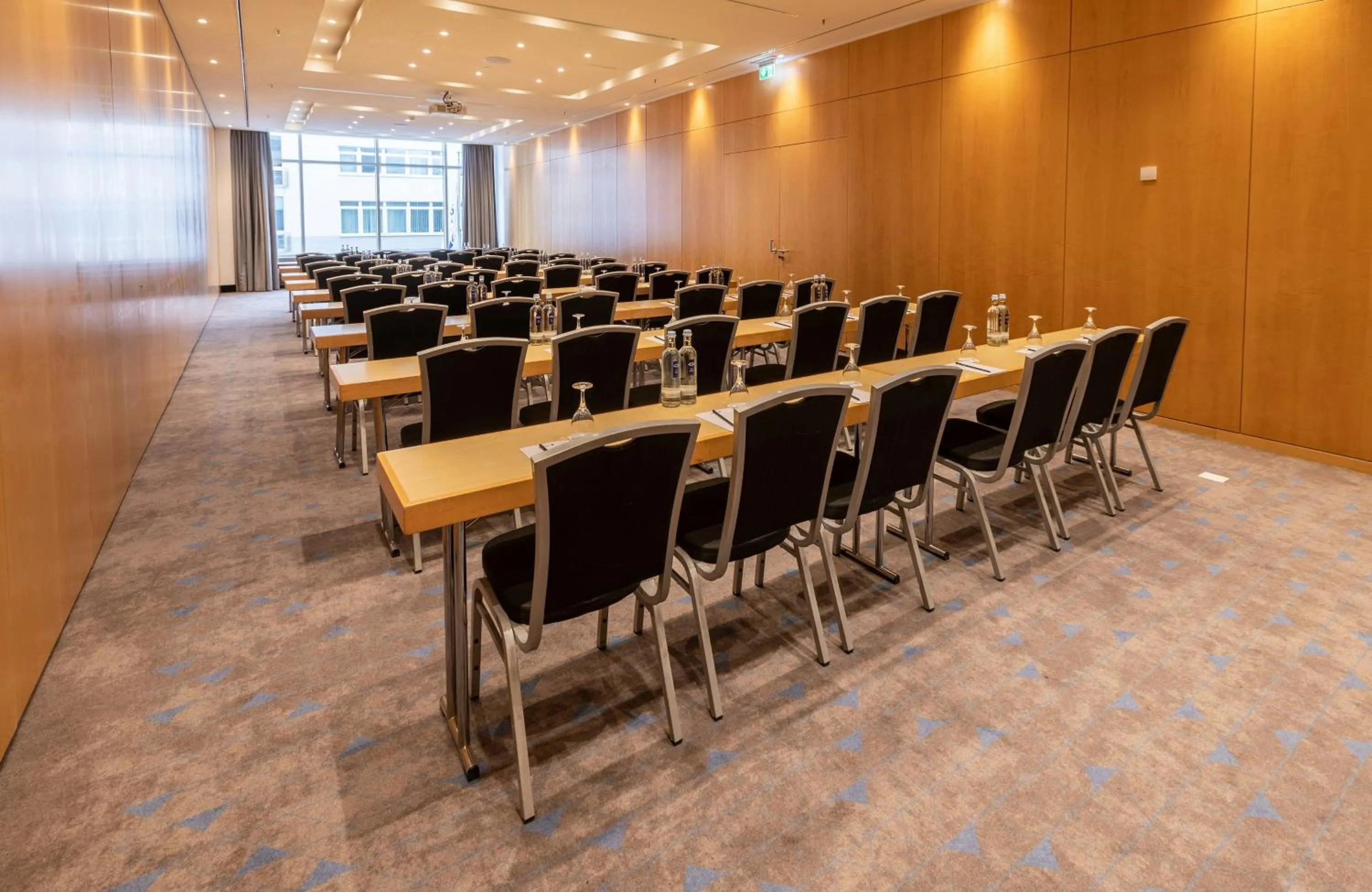 Meeting/conference room in NYX Hotel Erfurt by Leonardo Hotels
