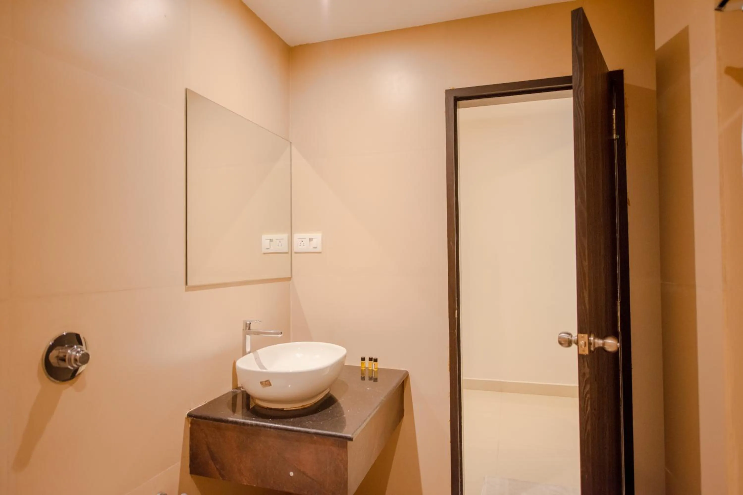 Bathroom in Hotel Horizon Hues