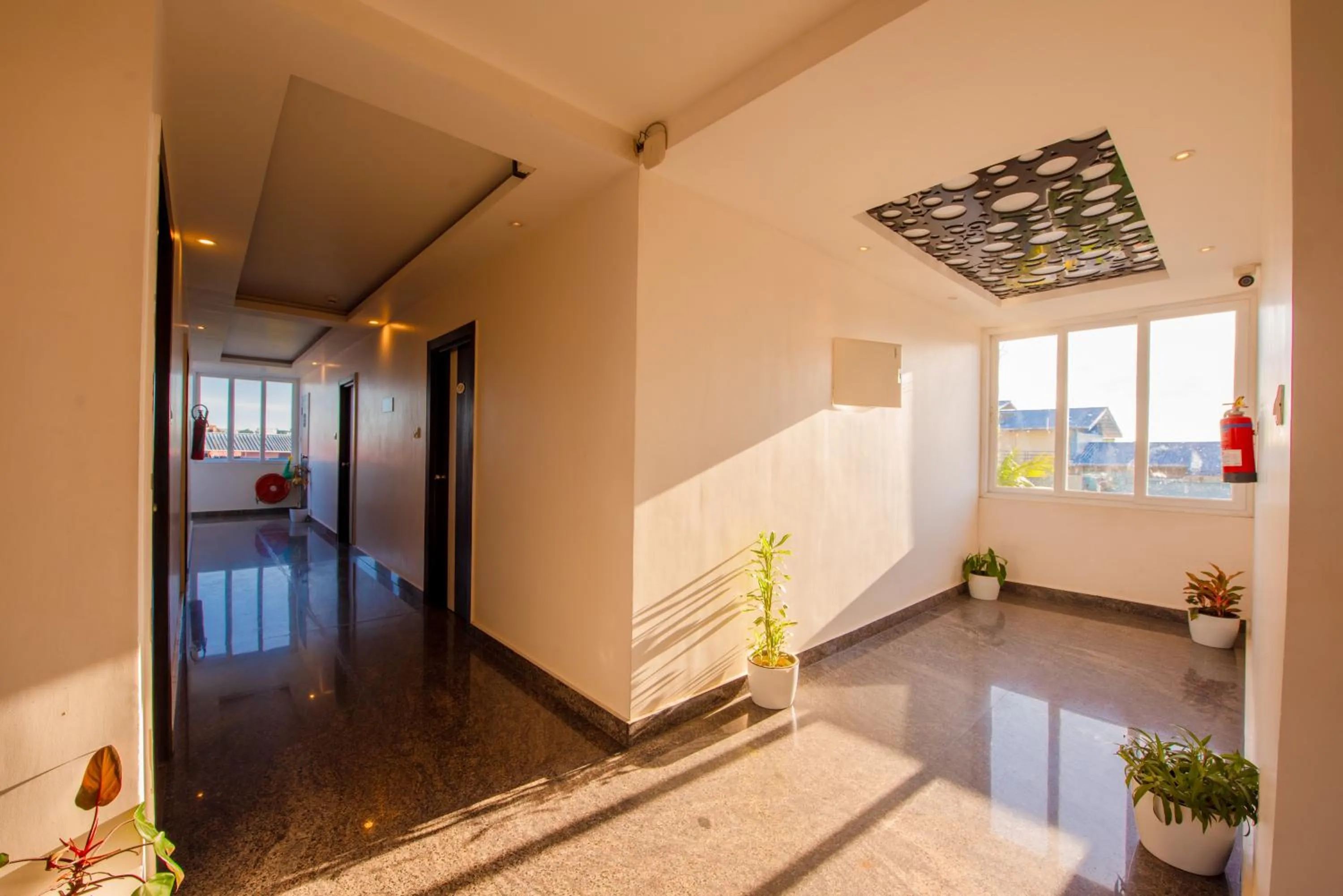 Lobby or reception in Hotel Horizon Hues