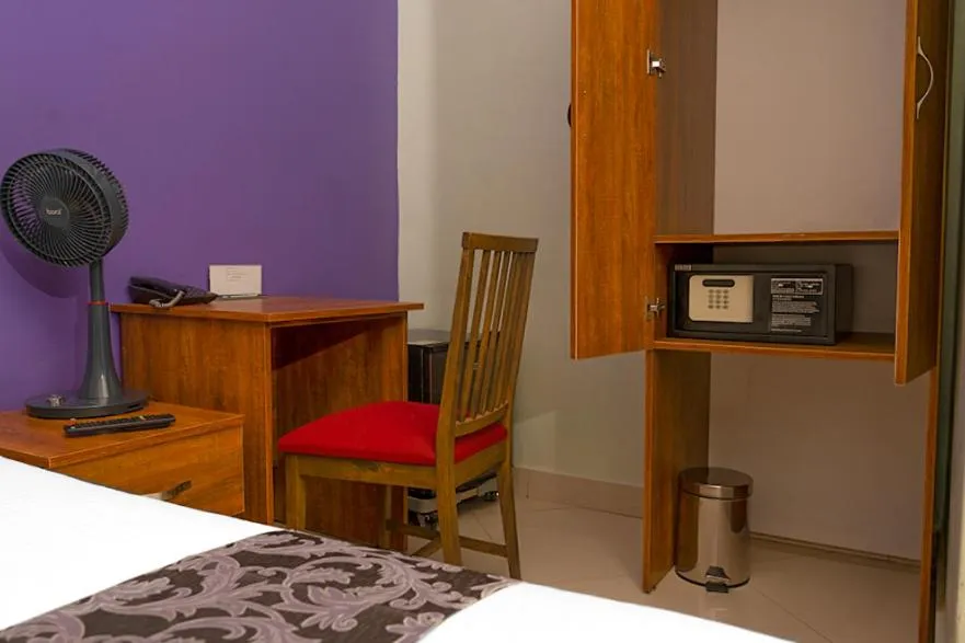 Bed in SamWeb Bed and Breakfast