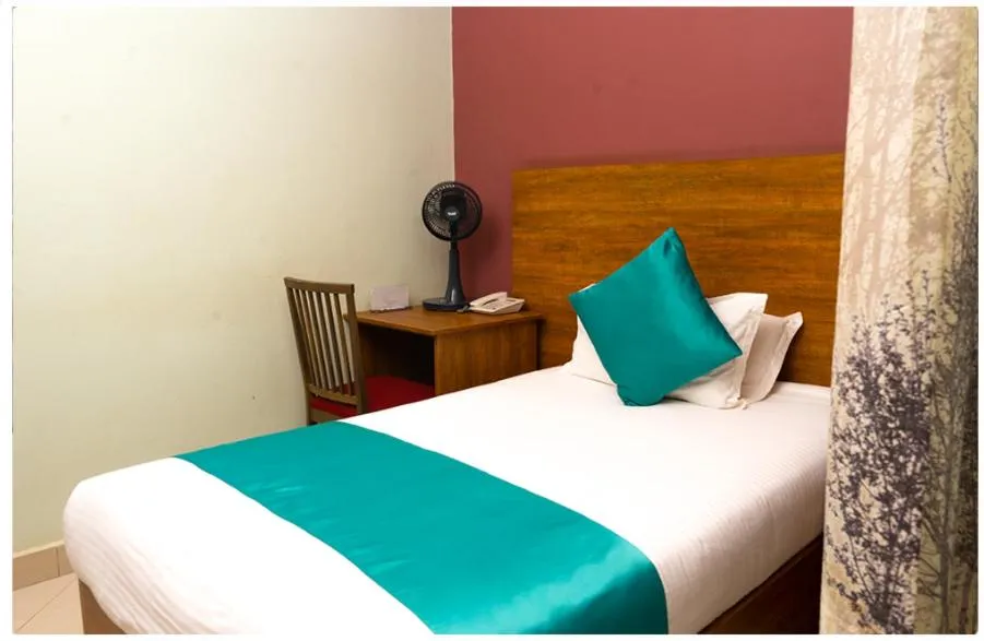 Bed in SamWeb Bed and Breakfast