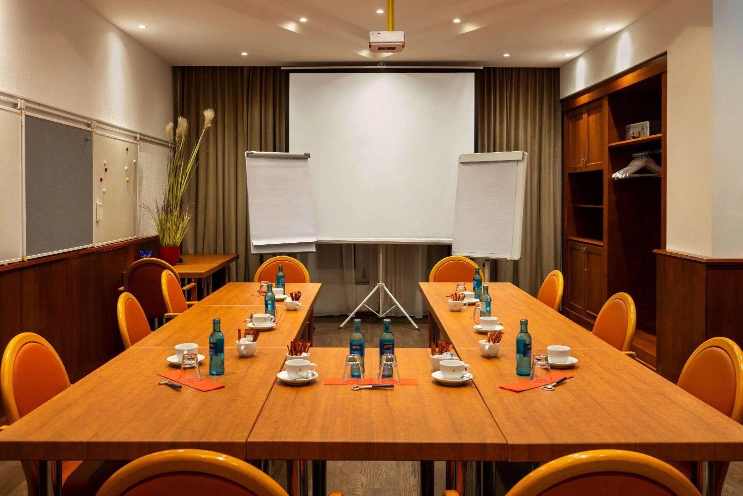 Meeting/conference room in Amedia Hotel & Suites Leipzig, Trademark Collection by Wyndham