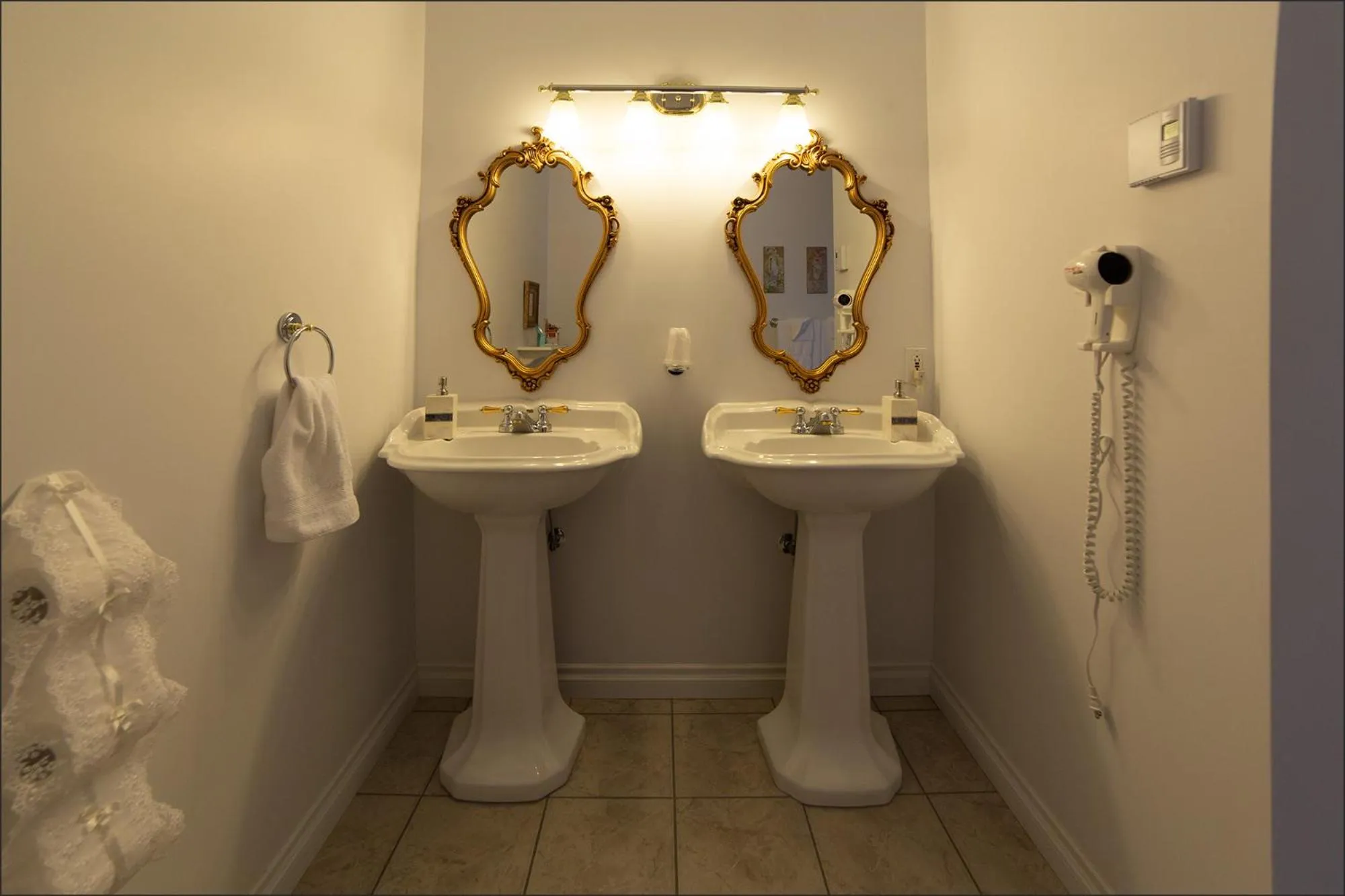 Bathroom in Au coeur de Saint-Sauveur