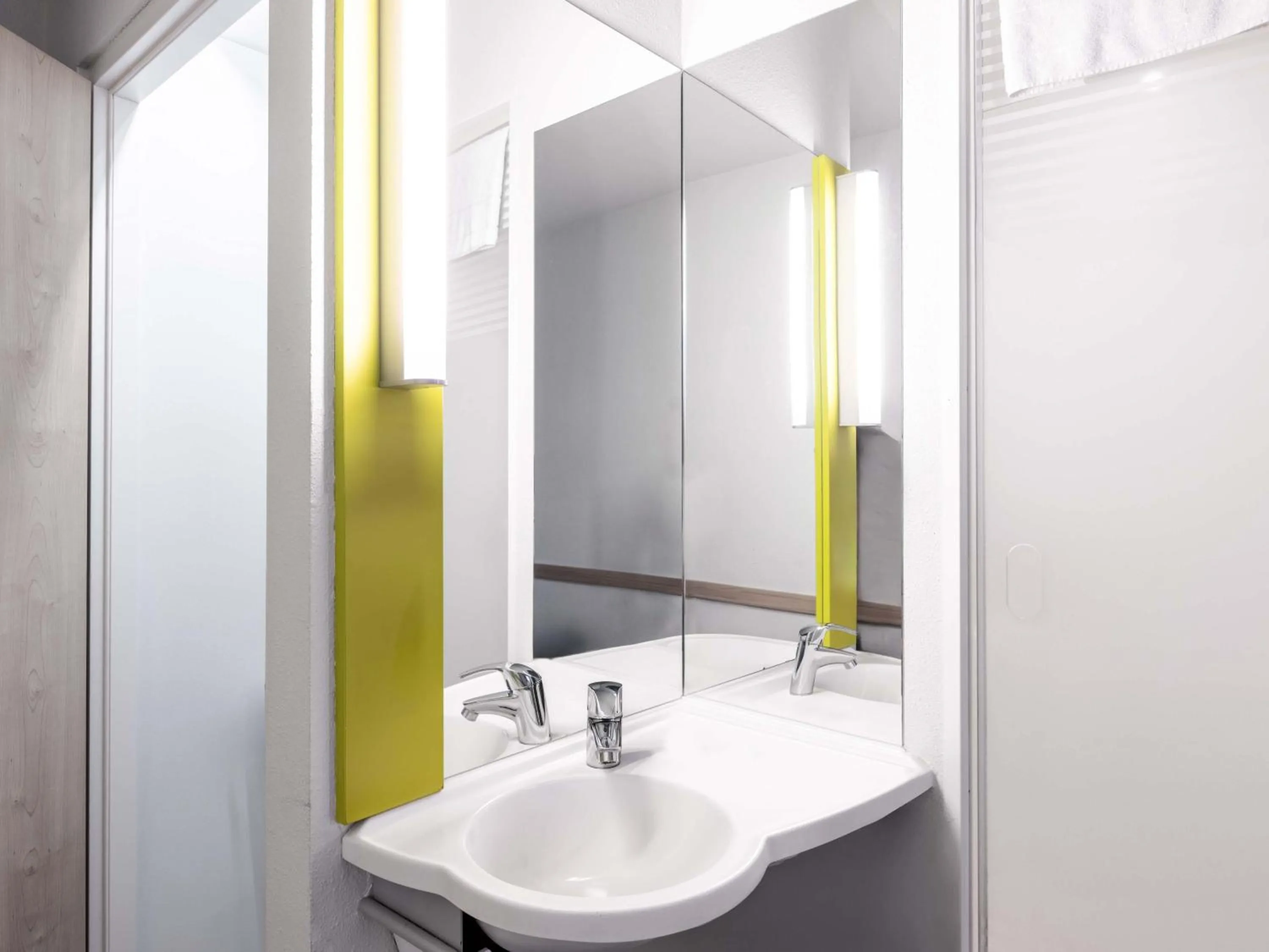 Bathroom in B&B HOTEL Willich