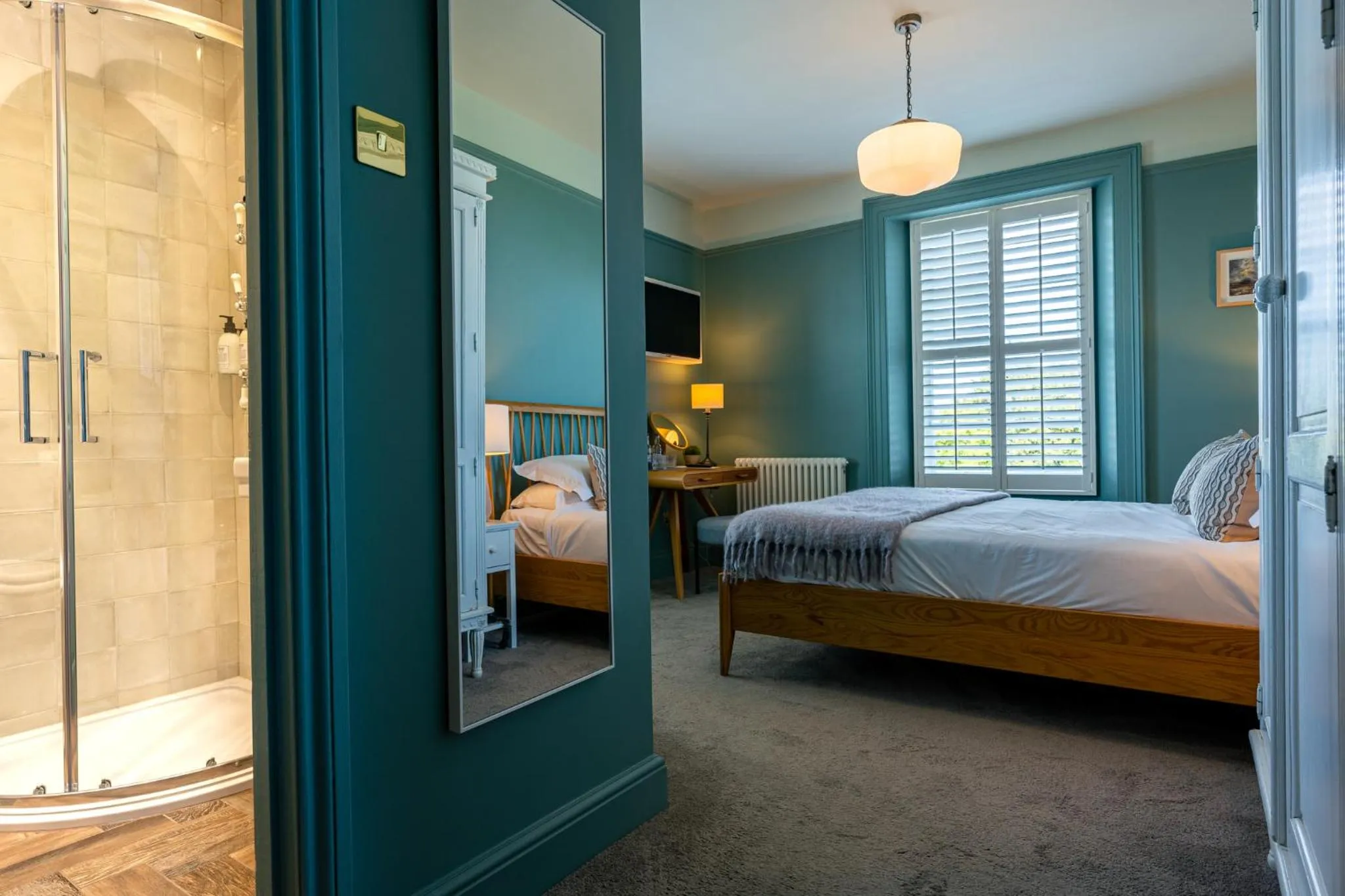 Photo of the whole room, Bed in Titchwell Manor Hotel