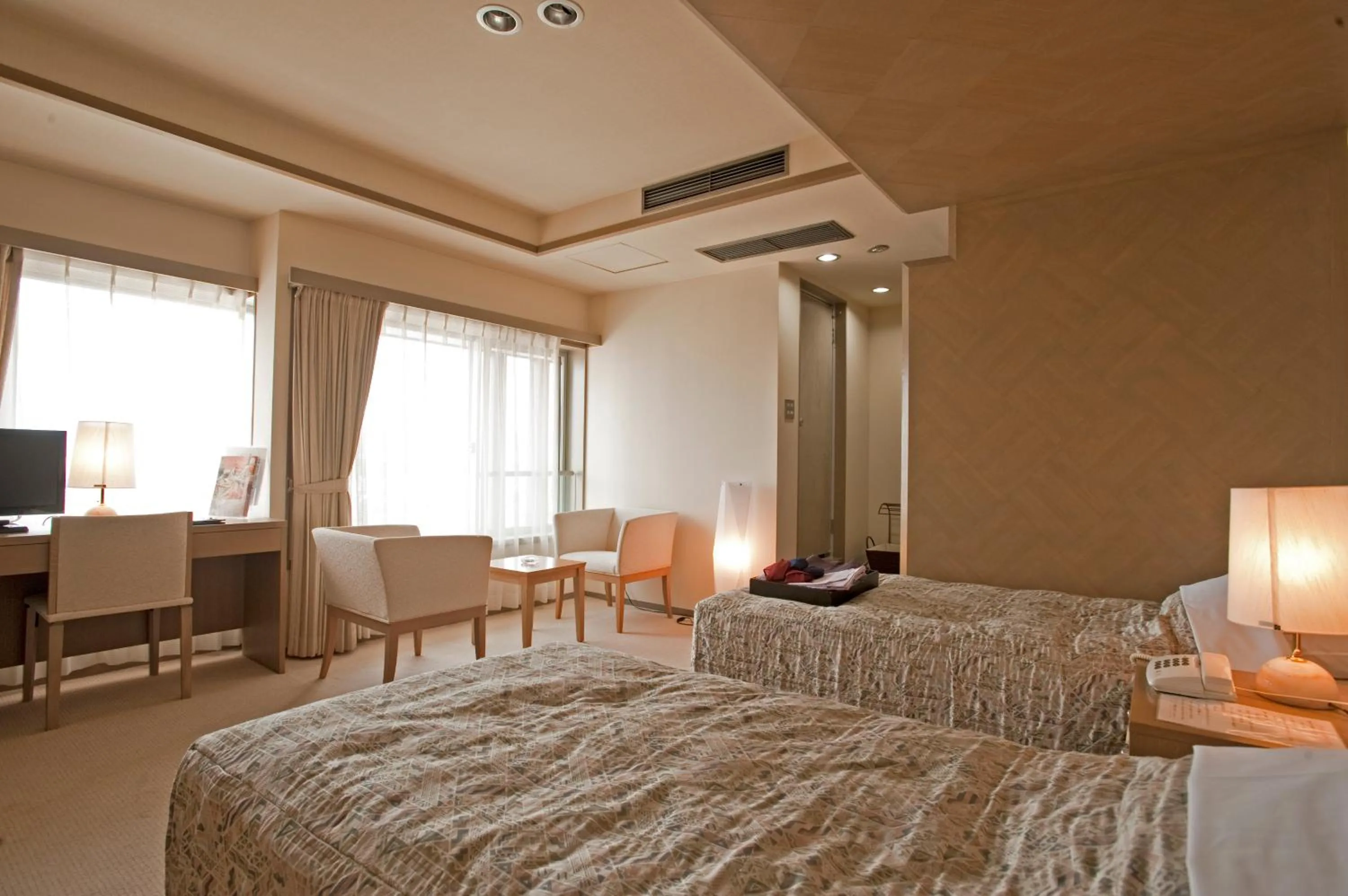 Photo of the whole room, Bed in The Gran Resort Elegante Kyoto