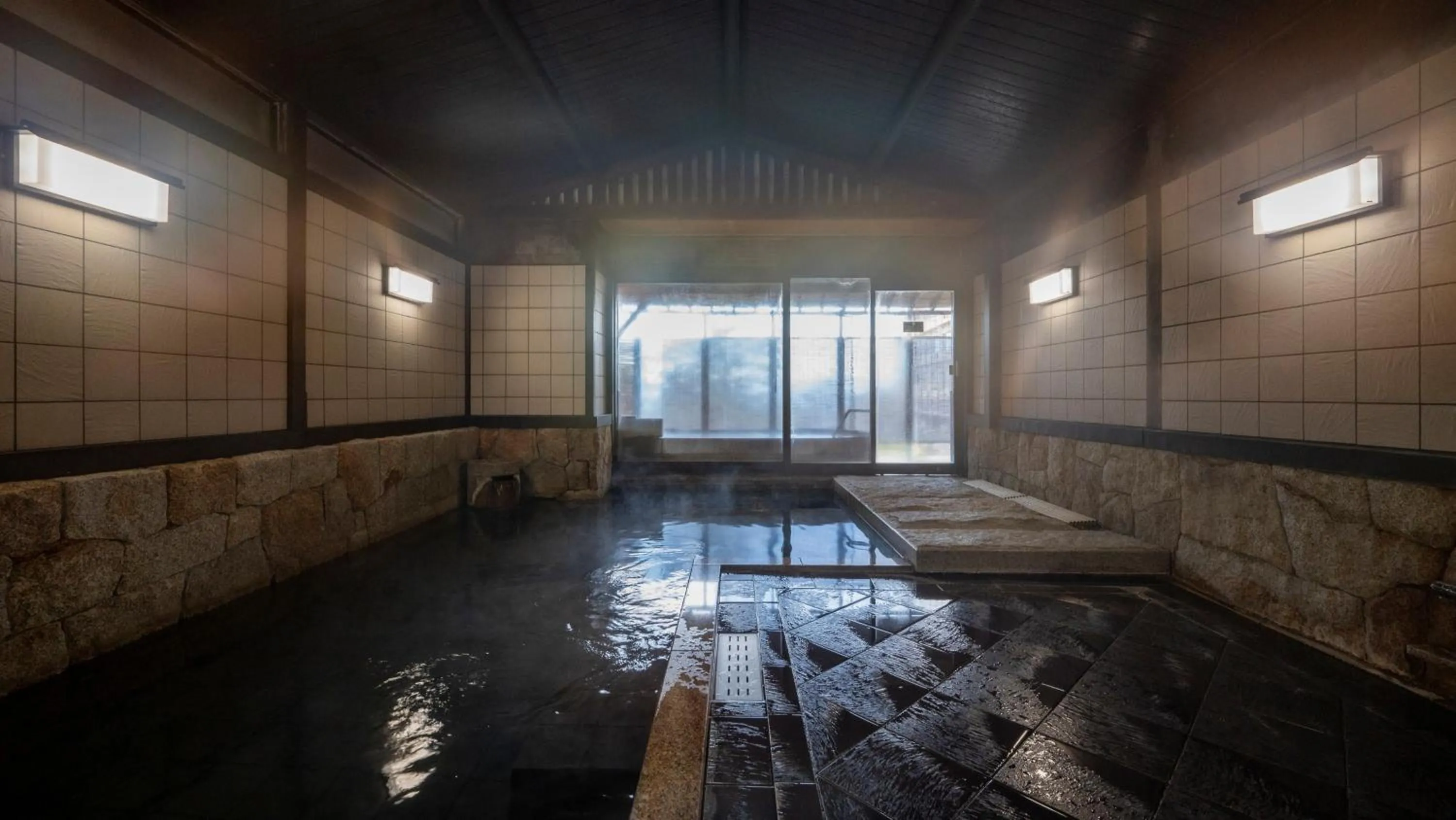 Public Bath in Nishiizu Koyoi