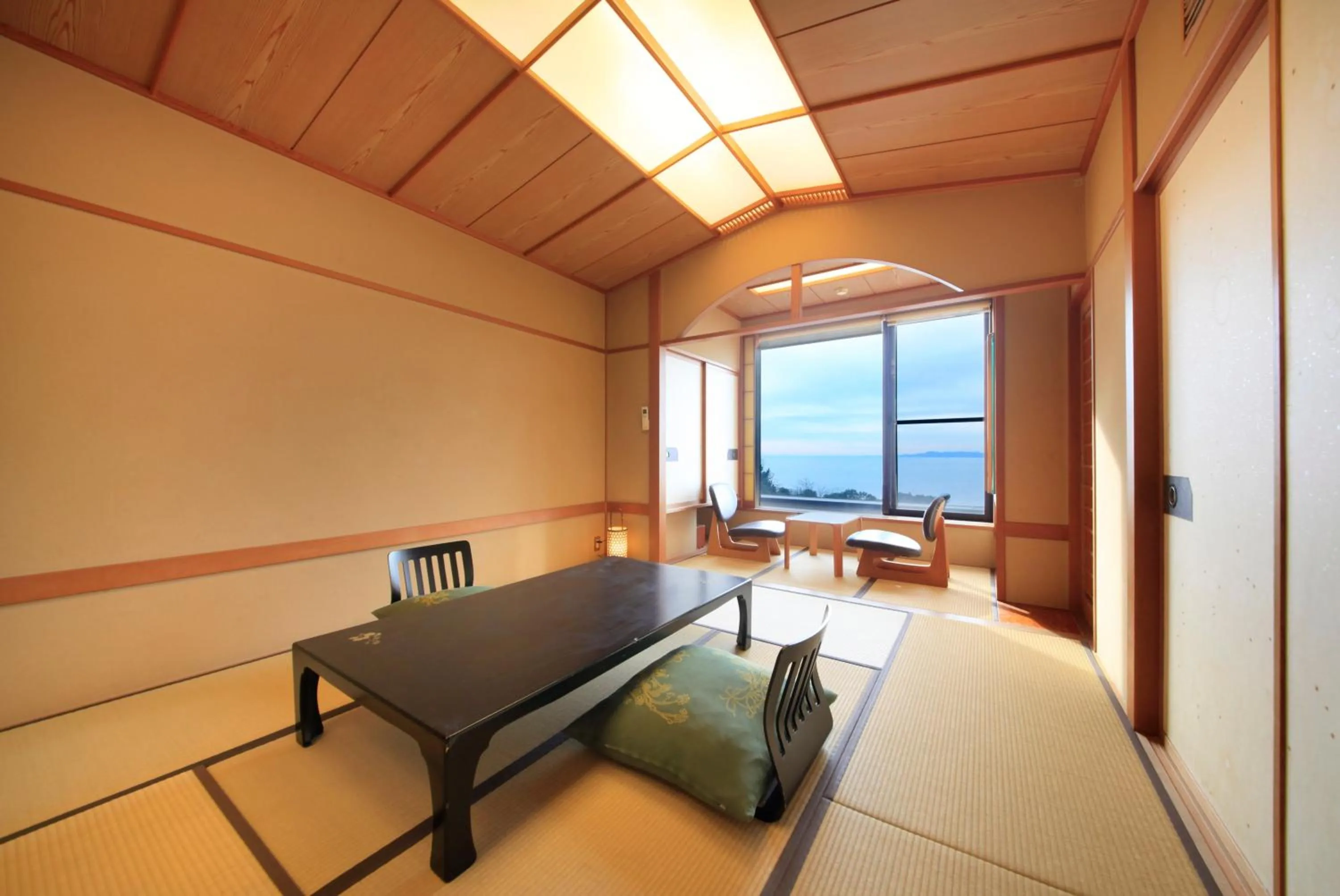 Photo of the whole room in Nishiizu Koyoi