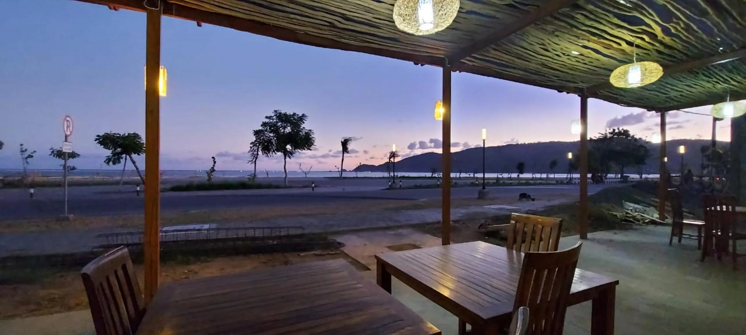 Restaurant/places to eat in Kuta Paradise