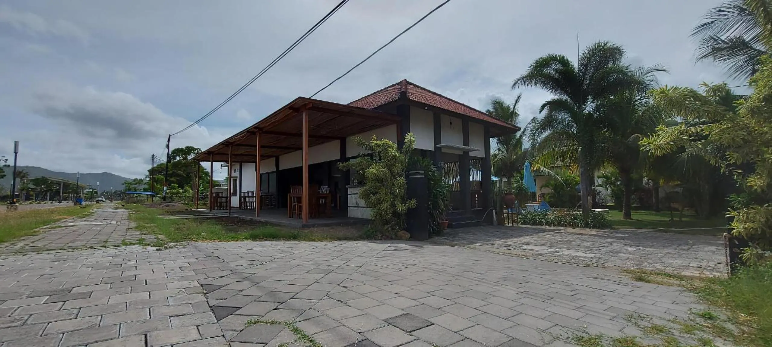 Facade/entrance in Kuta Paradise