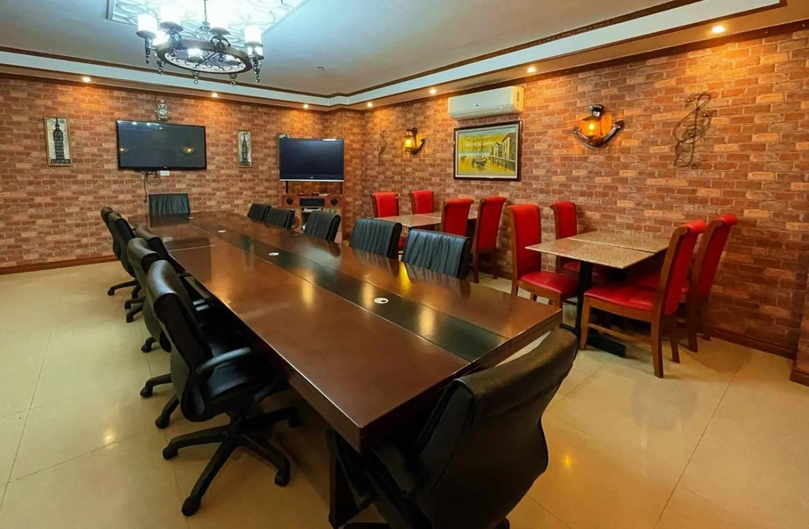 Property building in Ferrymar Hotel Iloilo