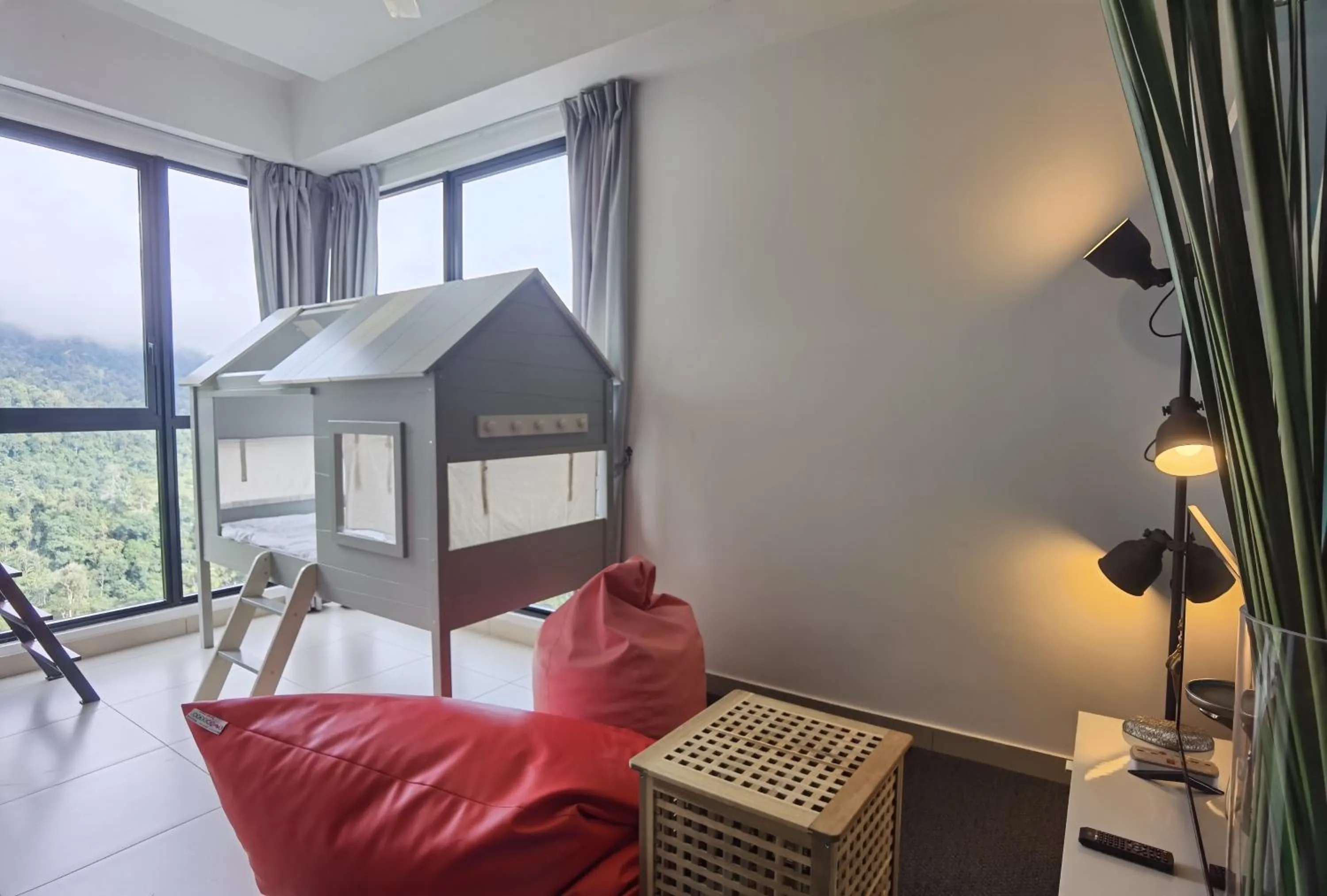 Living room in Master Suite@Midhill Genting Highlands (Free Wi-Fi)