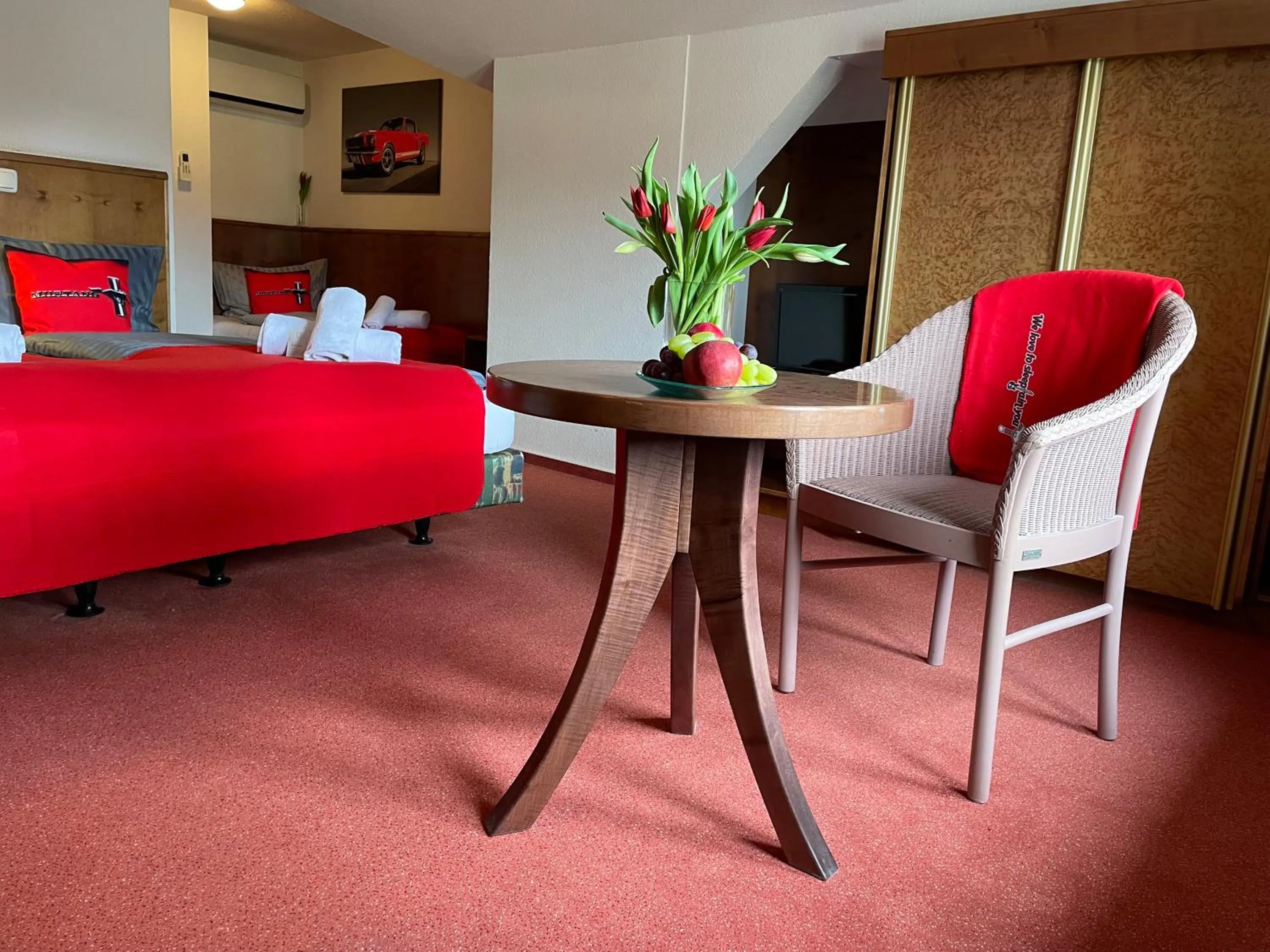 Seating area in MUSTANG INN am Großen Garten