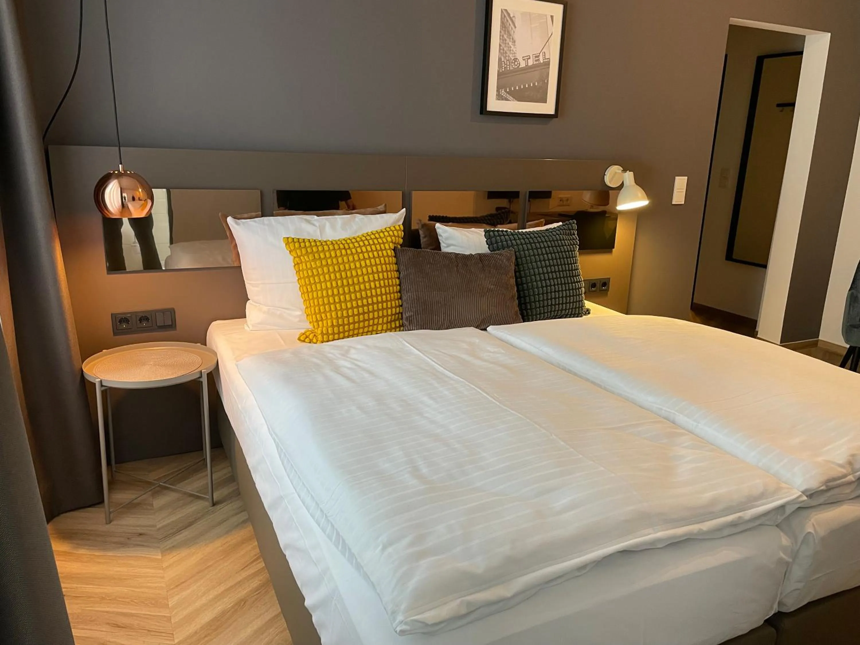 Photo of the whole room, Bed in Dom Hotel