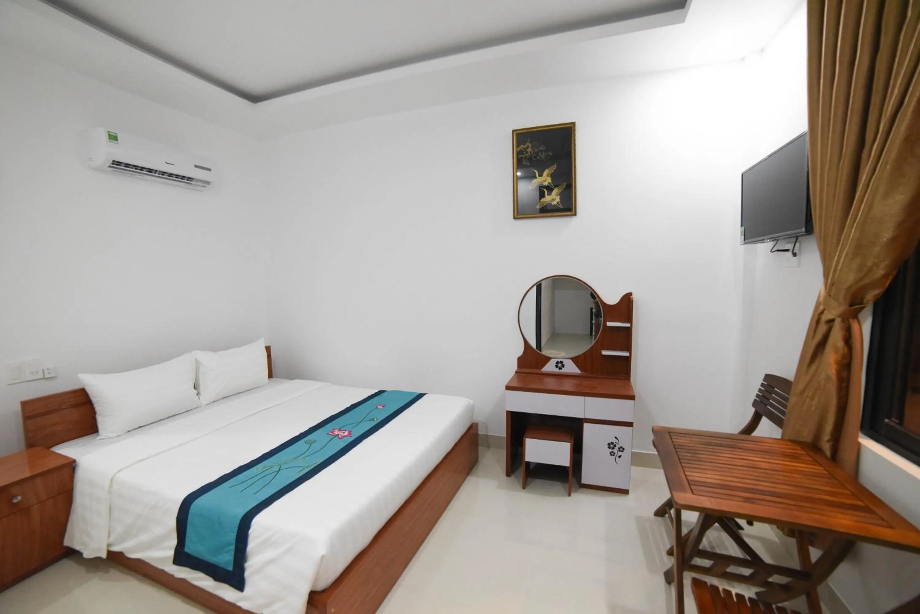 Bed in Asean Garden Homestay Hue