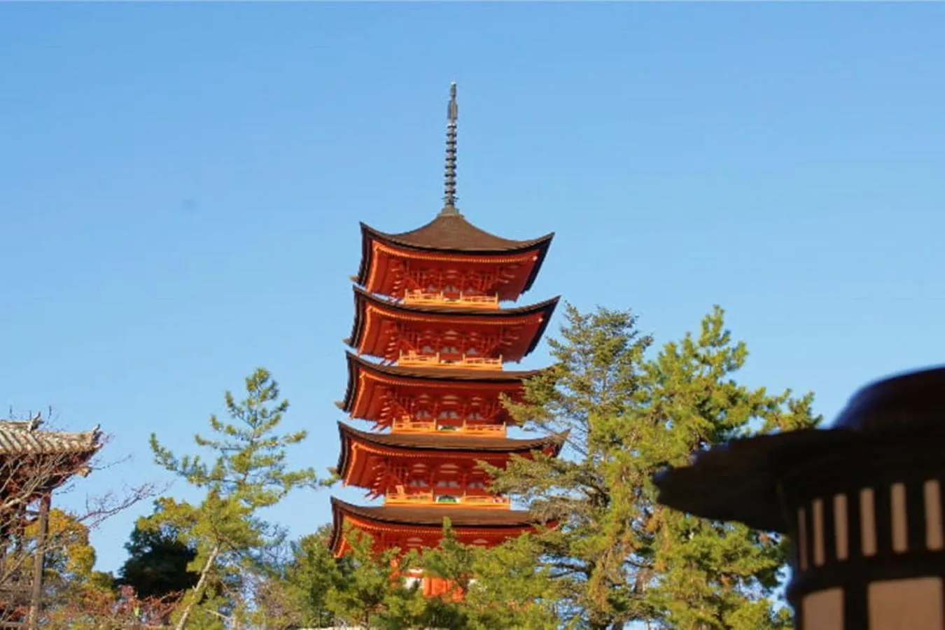 Nearby landmark in Miyajima Shiro