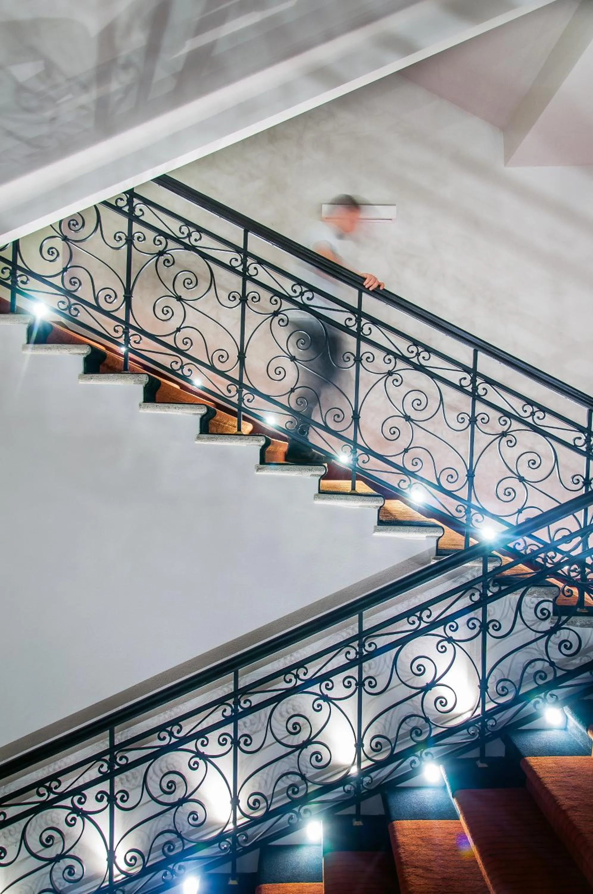 People in Hotel Ilan