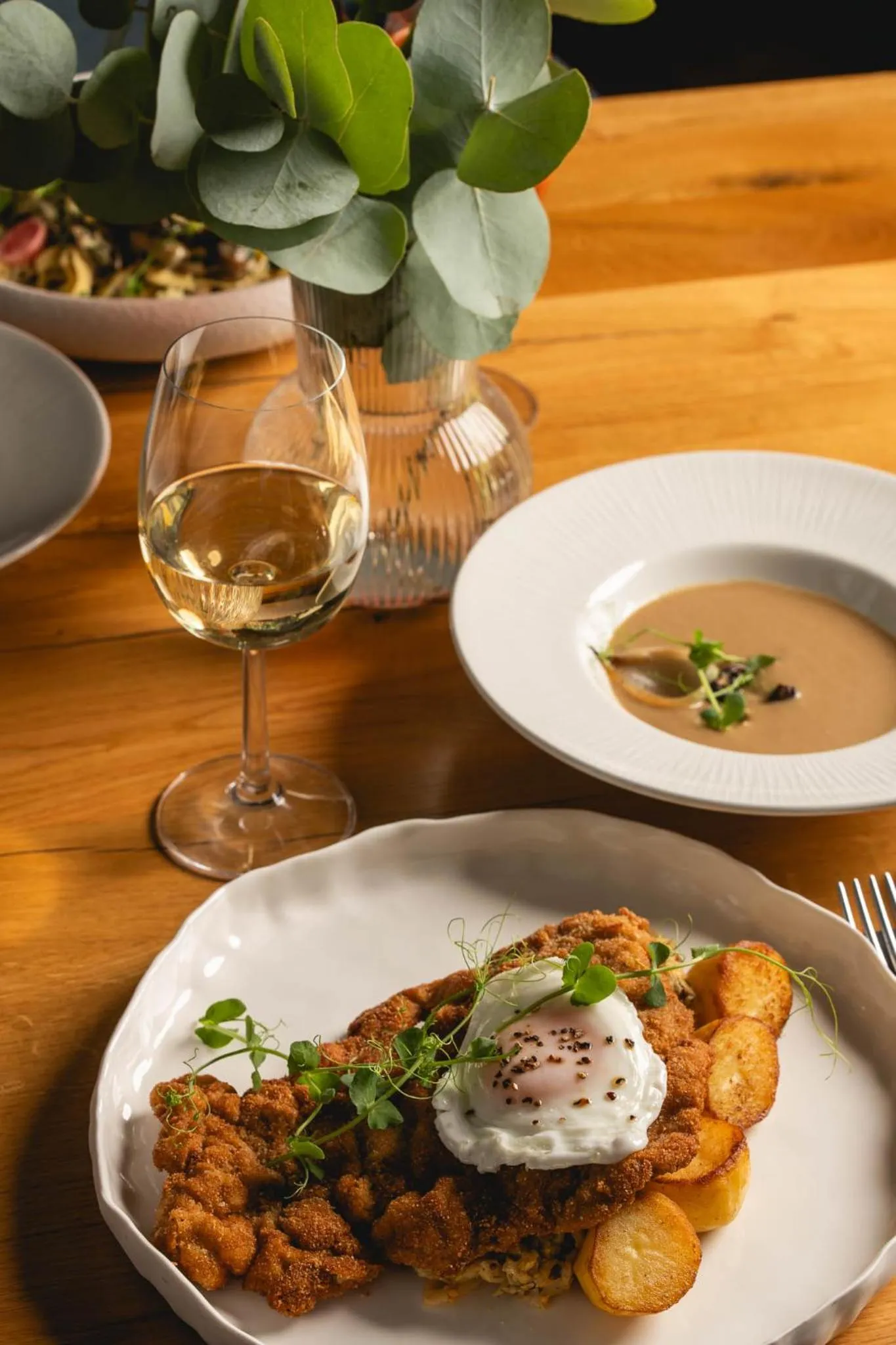 Food and drinks in Hotel Ilan