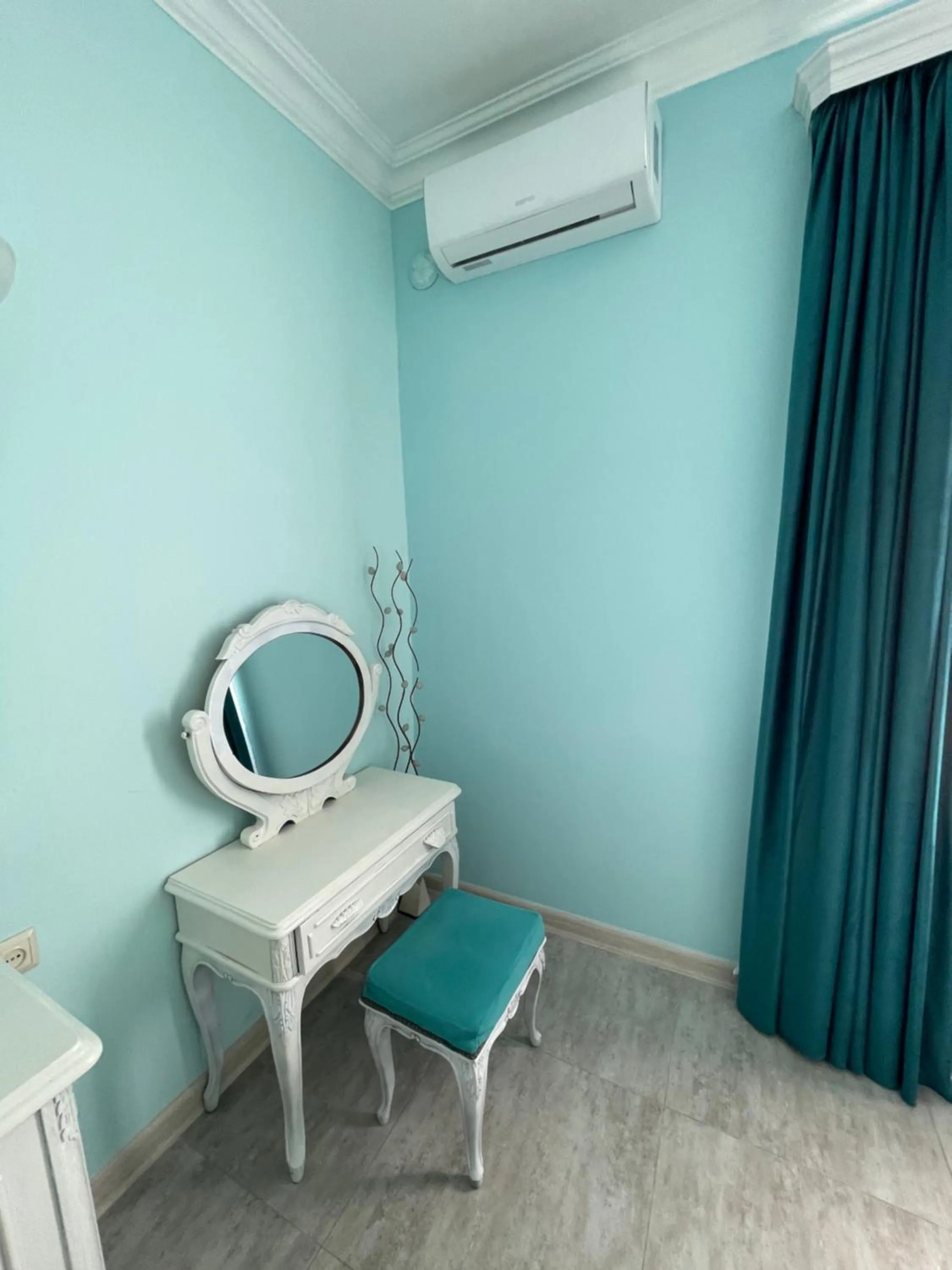 air conditioner in Santorini Hotel & Hostel