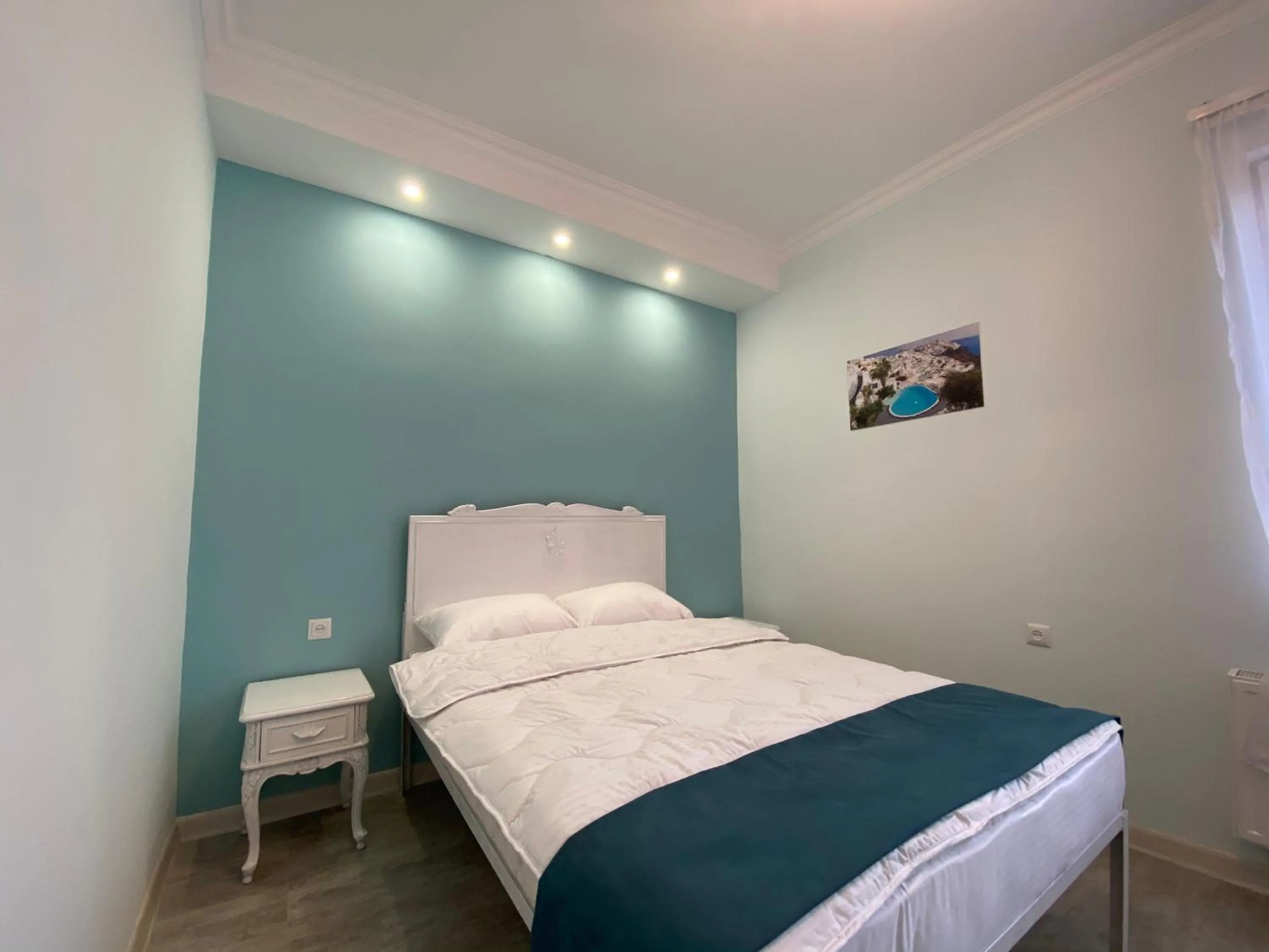 Bed in Santorini Hotel & Hostel