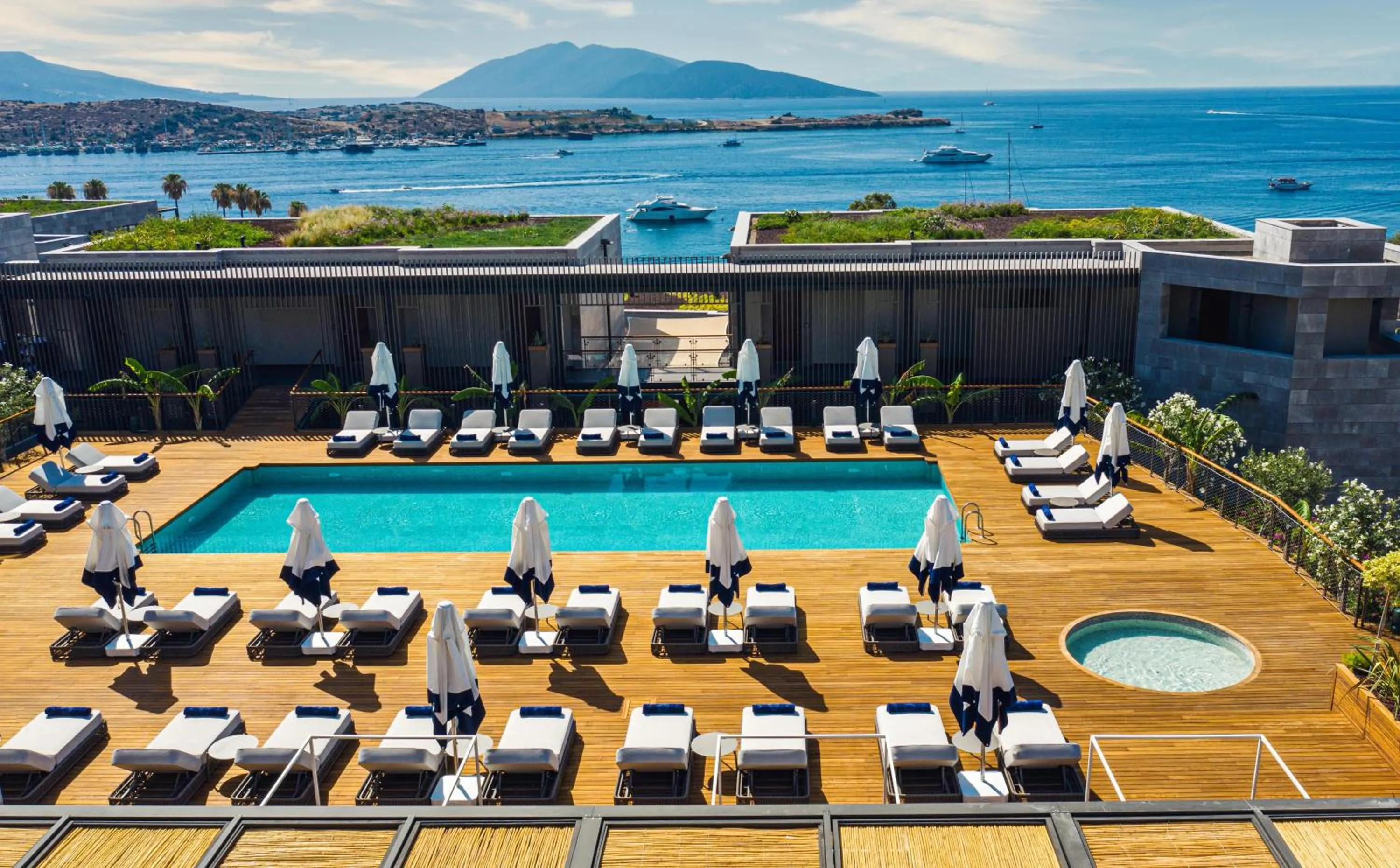 Swimming pool in Kaya Palazzo Resort & Residences Le Chic Bodrum