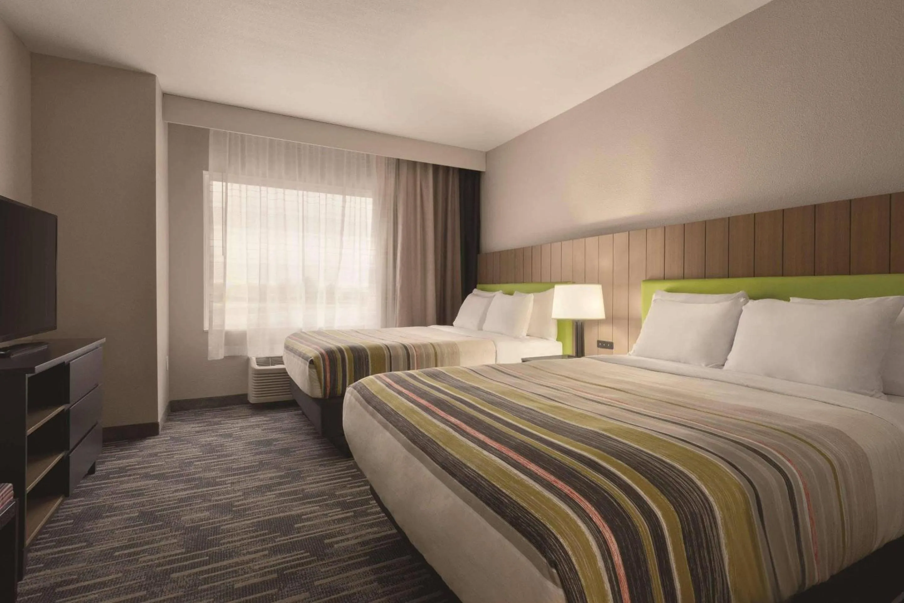 Bedroom, Bed in Country Inn & Suites by Radisson, Oklahoma City - Bricktown, OK