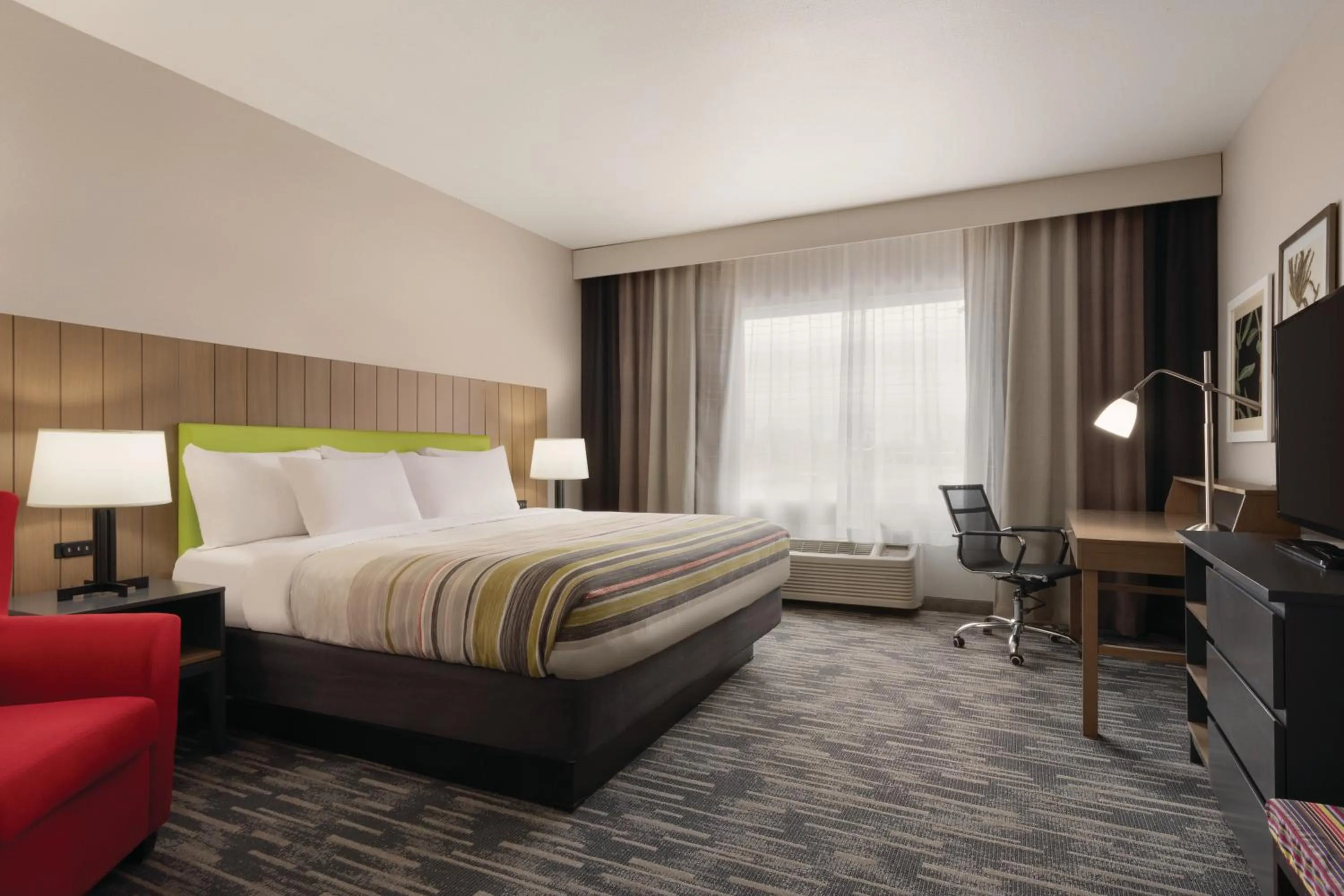 Bedroom, Bed in Country Inn & Suites by Radisson, Oklahoma City - Bricktown, OK