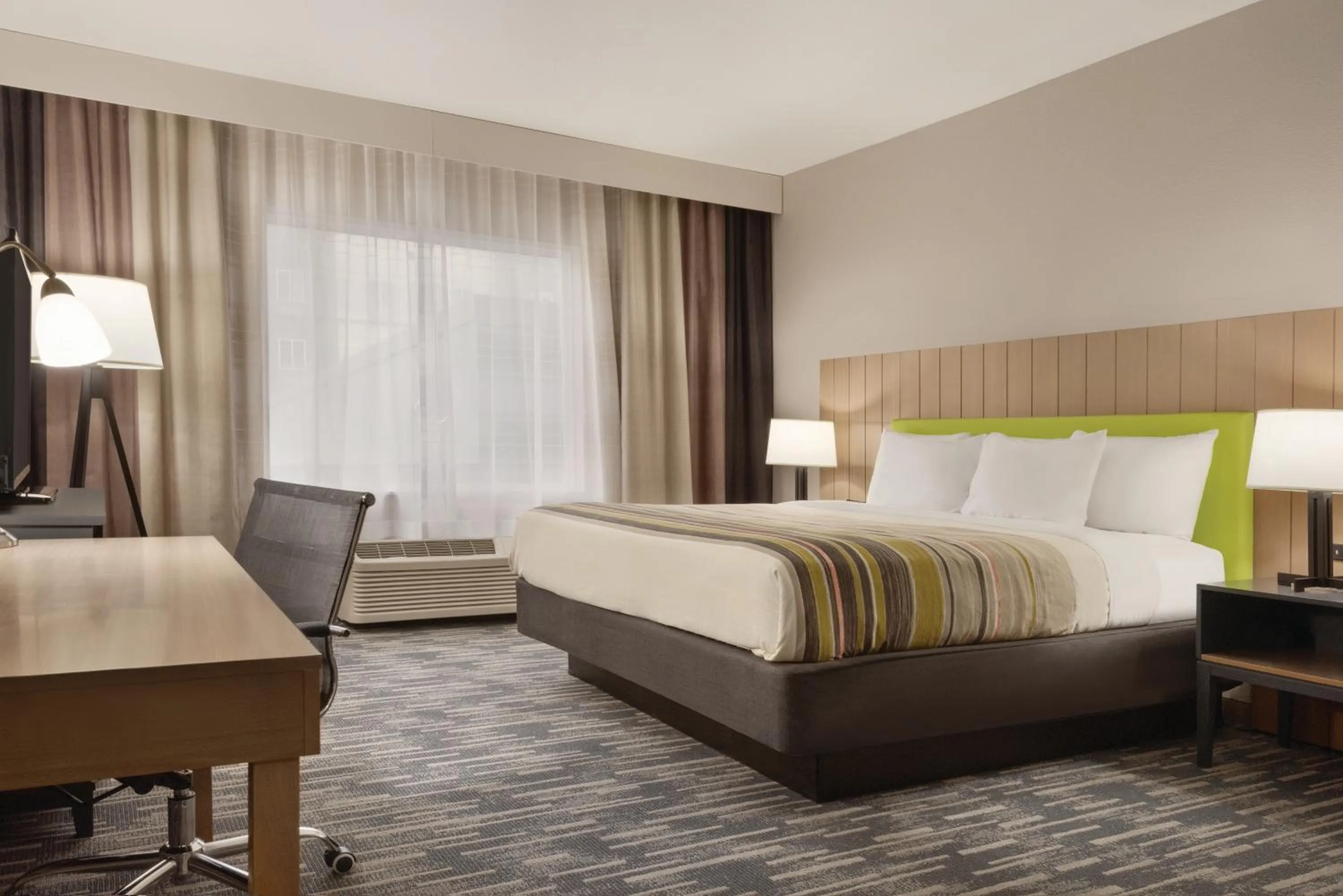 Bedroom, Bed in Country Inn & Suites by Radisson, Oklahoma City - Bricktown, OK