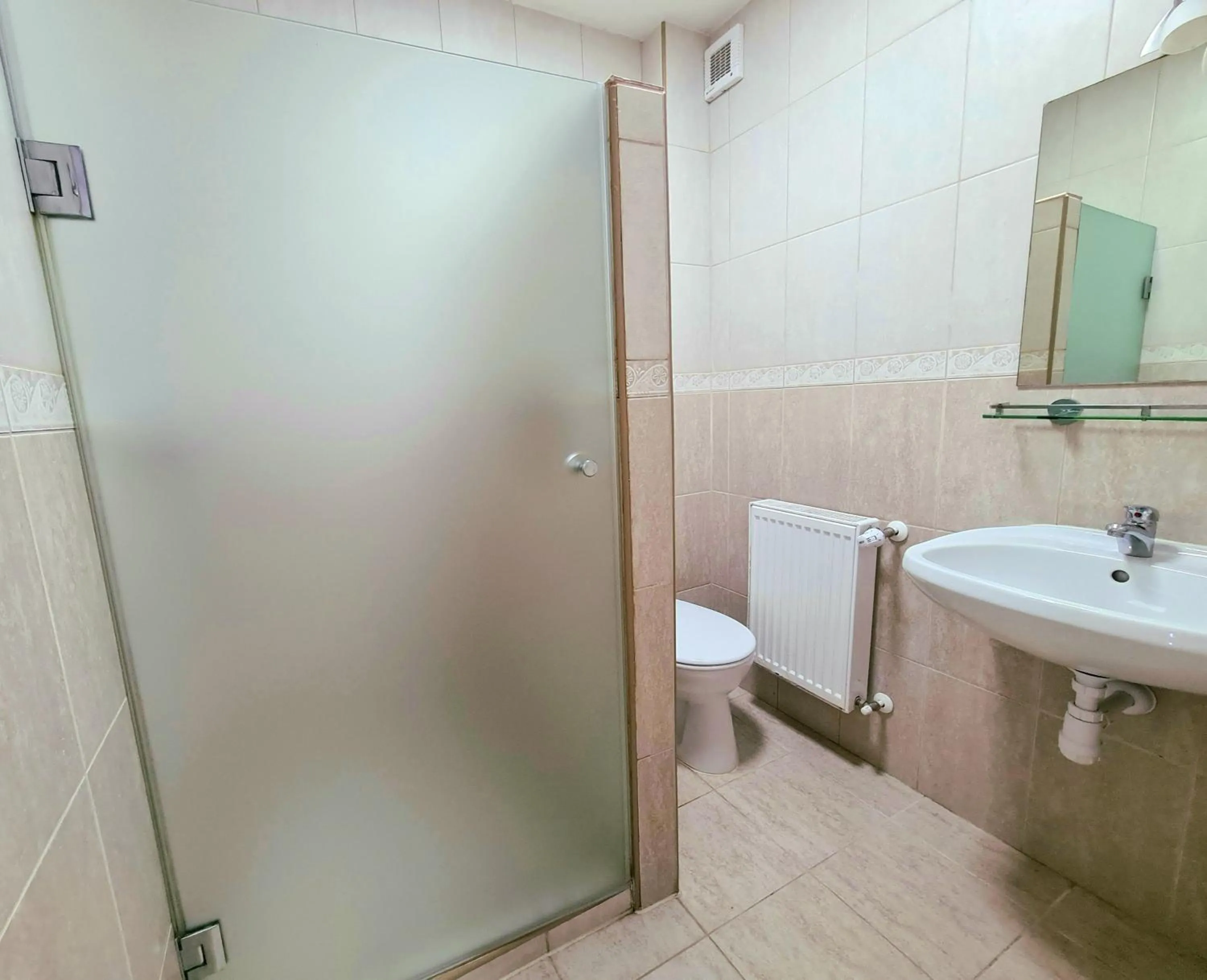 One-Bedroom Apartment with Balcony in Marika Apartman Sopron
