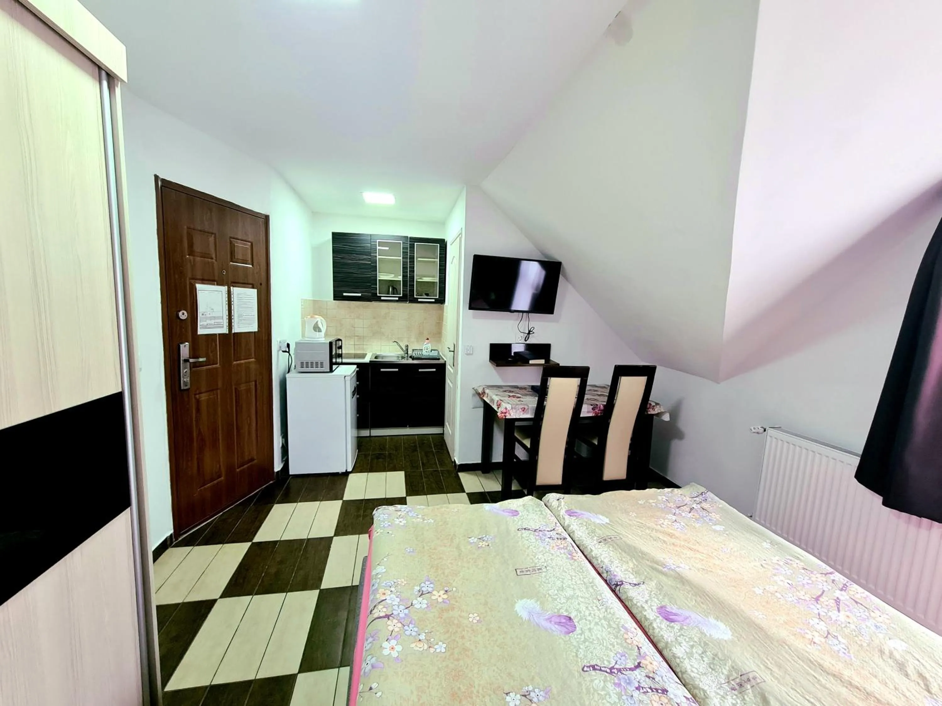 Studio with Balcony - single occupancy in Marika Apartman Sopron