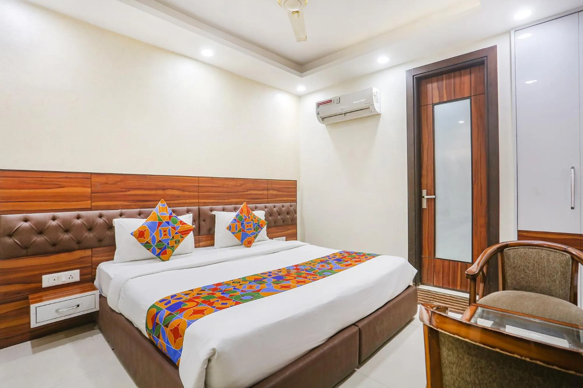 FabHotel Gold Inn - Janakpuri
