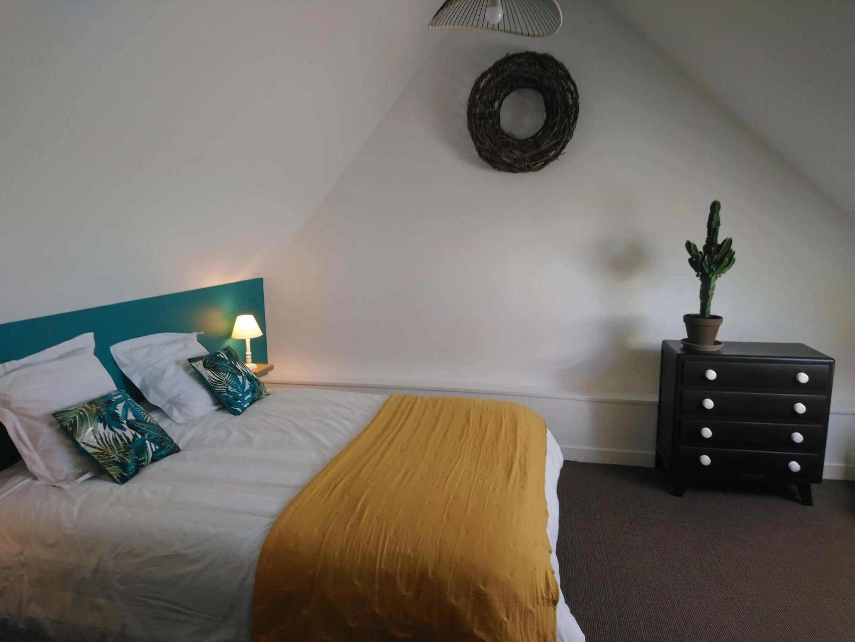 Bedroom, Bed in Isles Les Ecrehous