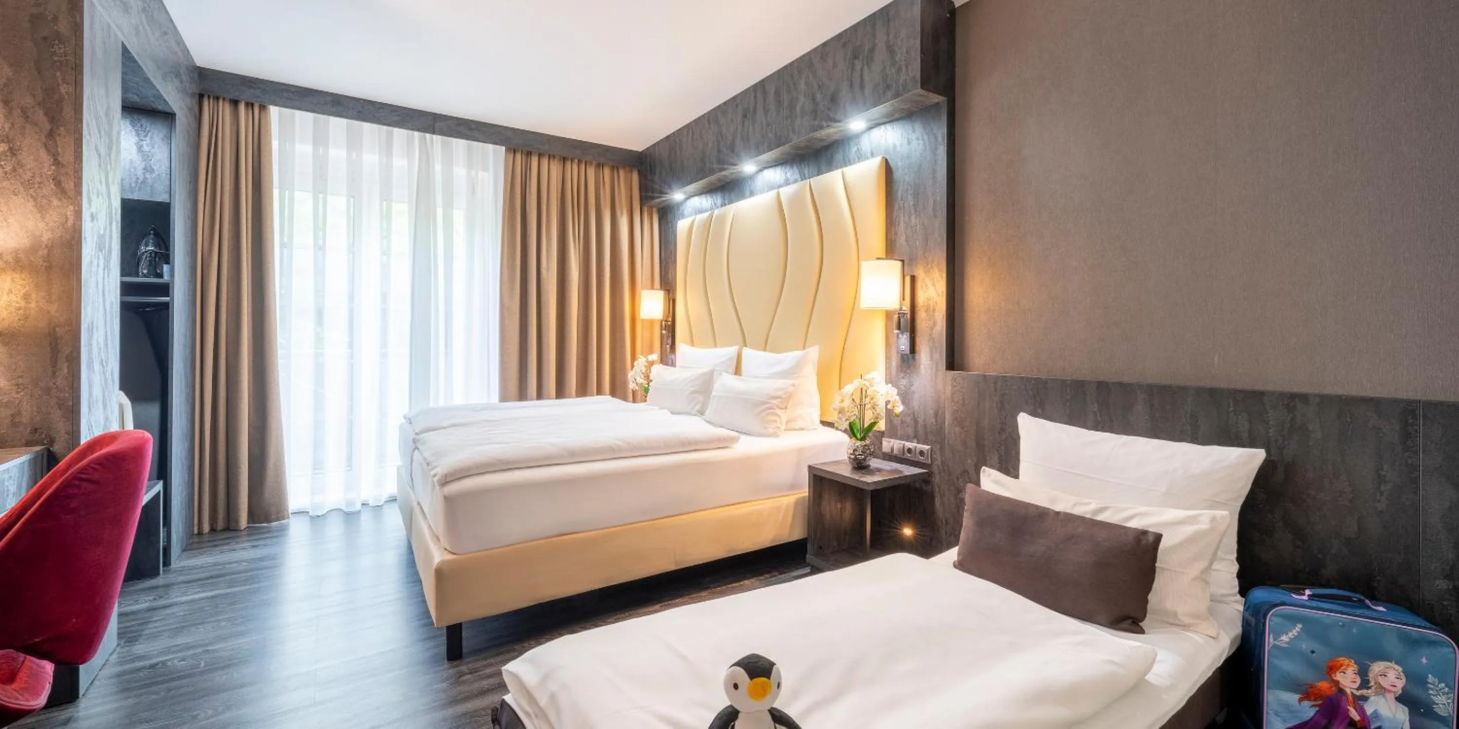 Photo of the whole room, Bed in Best Western Hotel Schmoeker-Hof