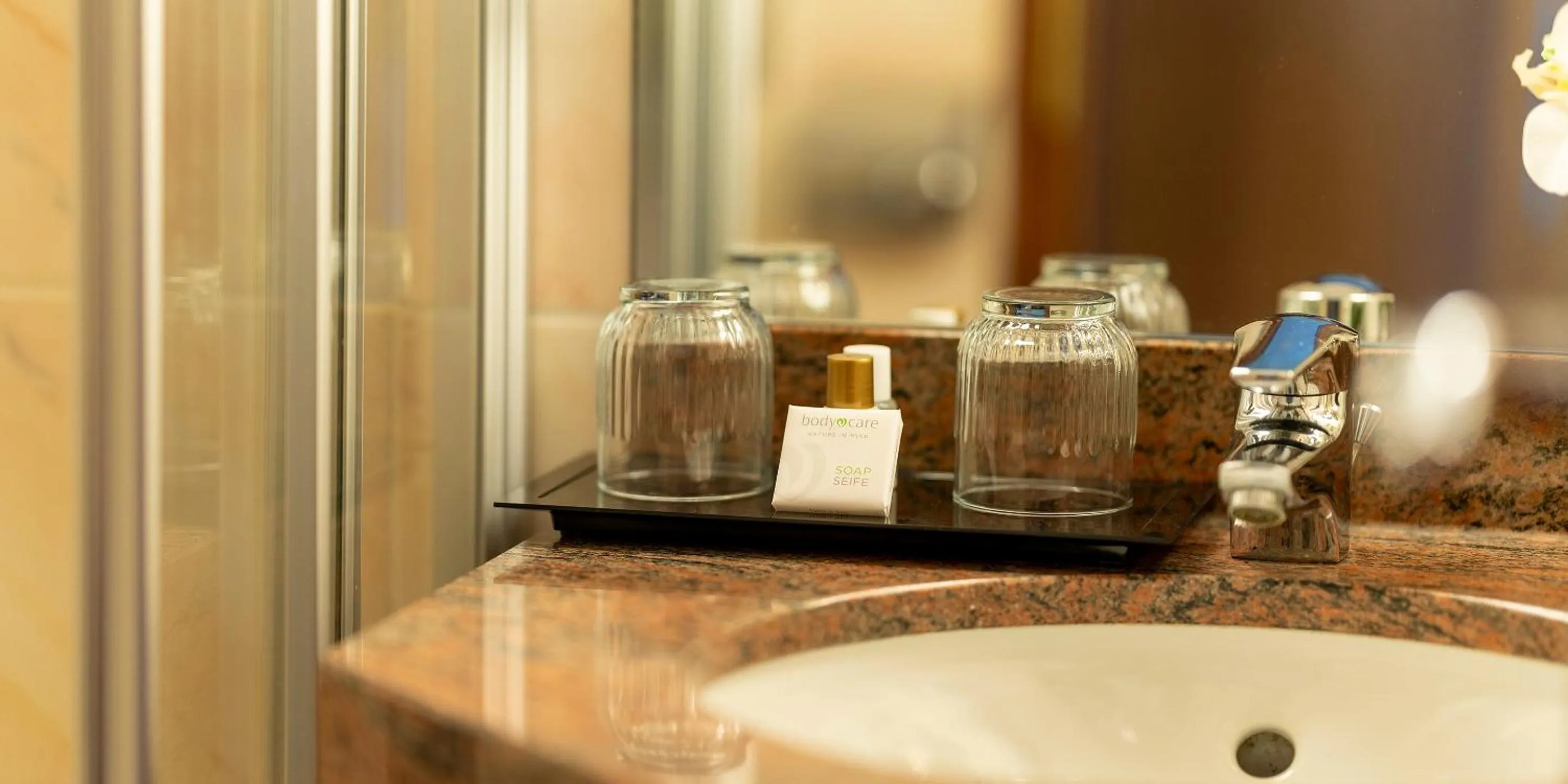 Bathroom in Best Western Hotel Schmoeker-Hof