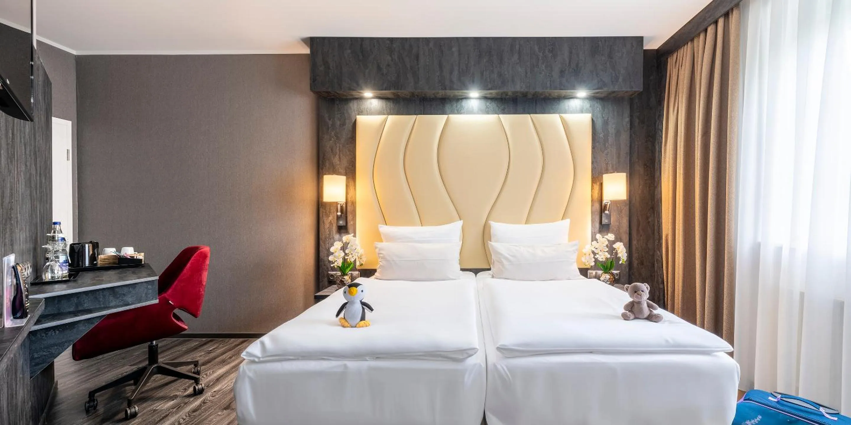 Photo of the whole room, Bed in Best Western Hotel Schmoeker-Hof