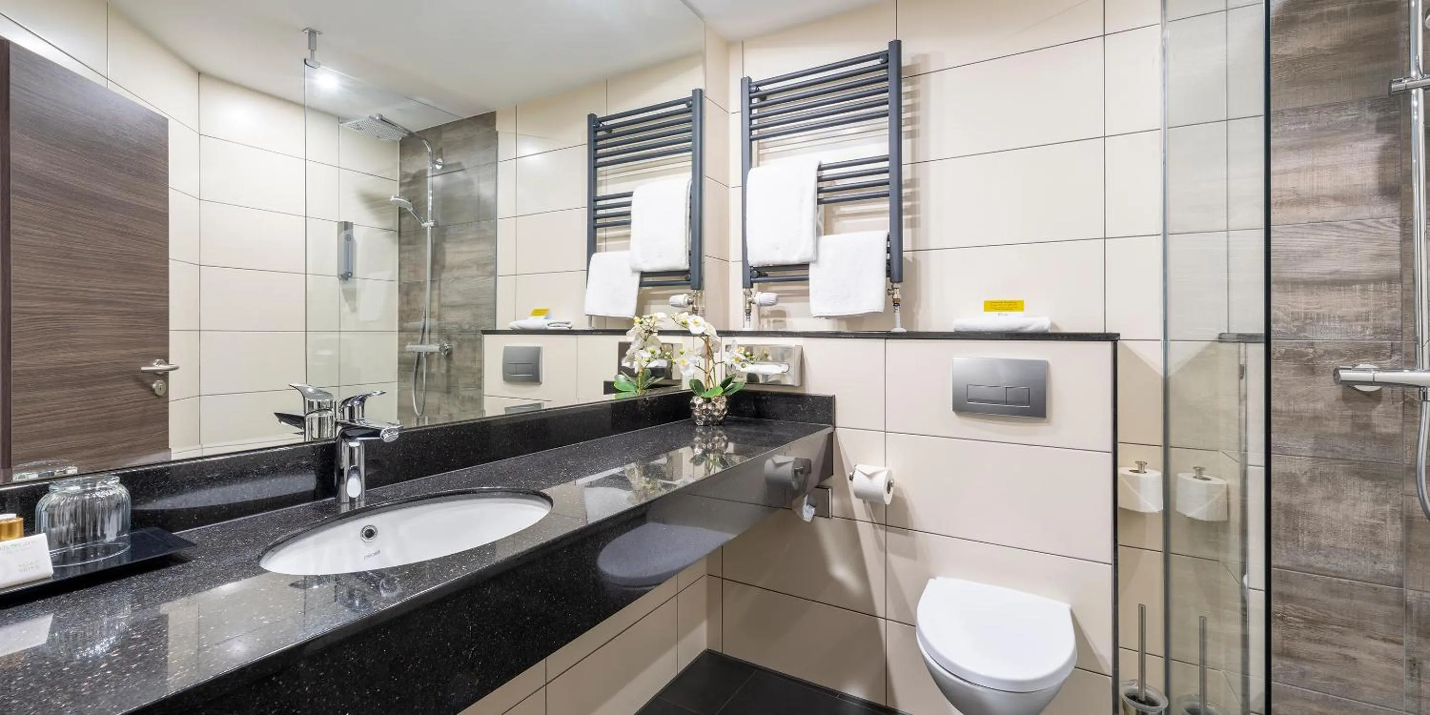 Bathroom in Best Western Hotel Schmoeker-Hof