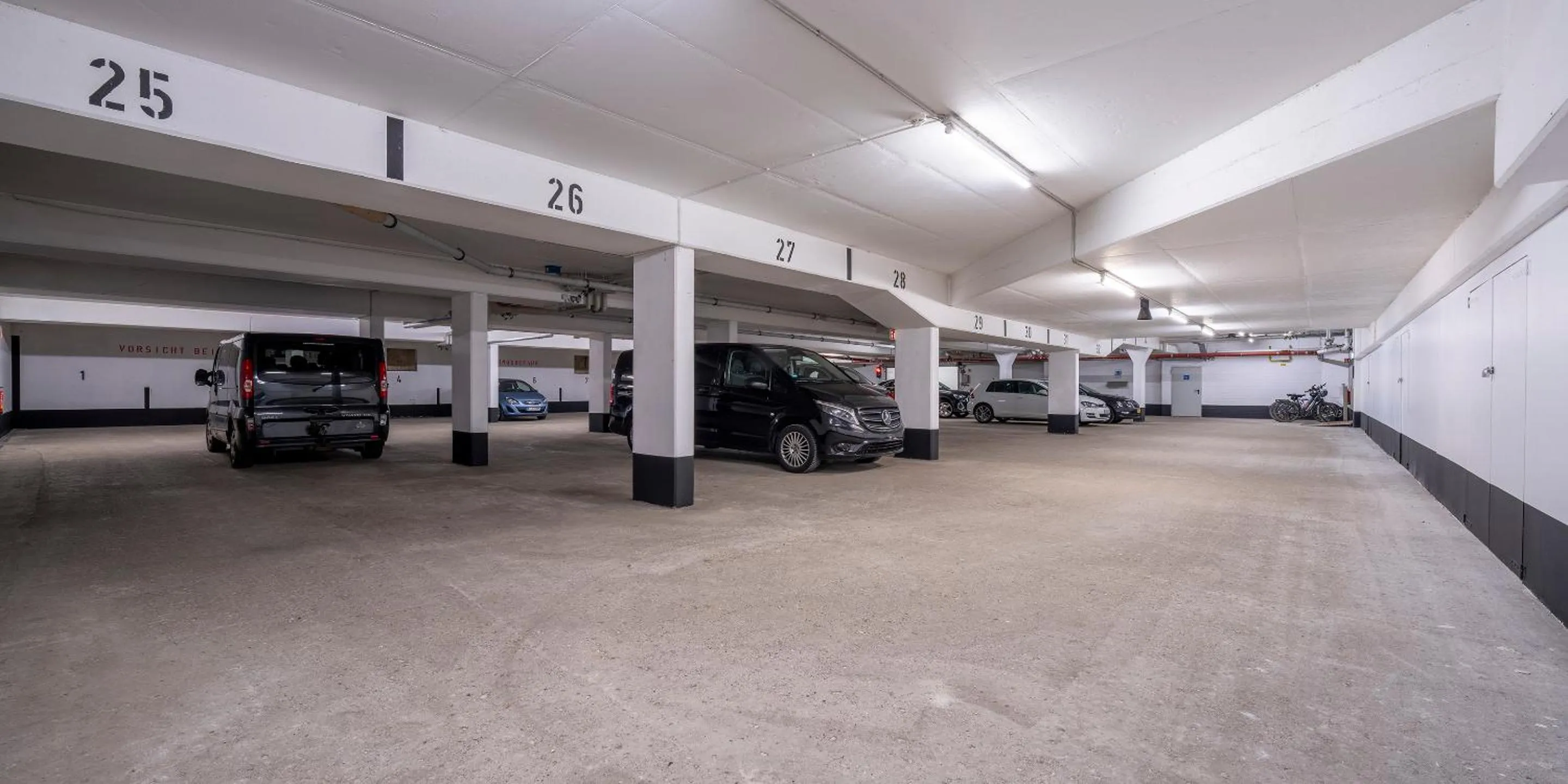 Parking in Best Western Hotel Schmoeker-Hof