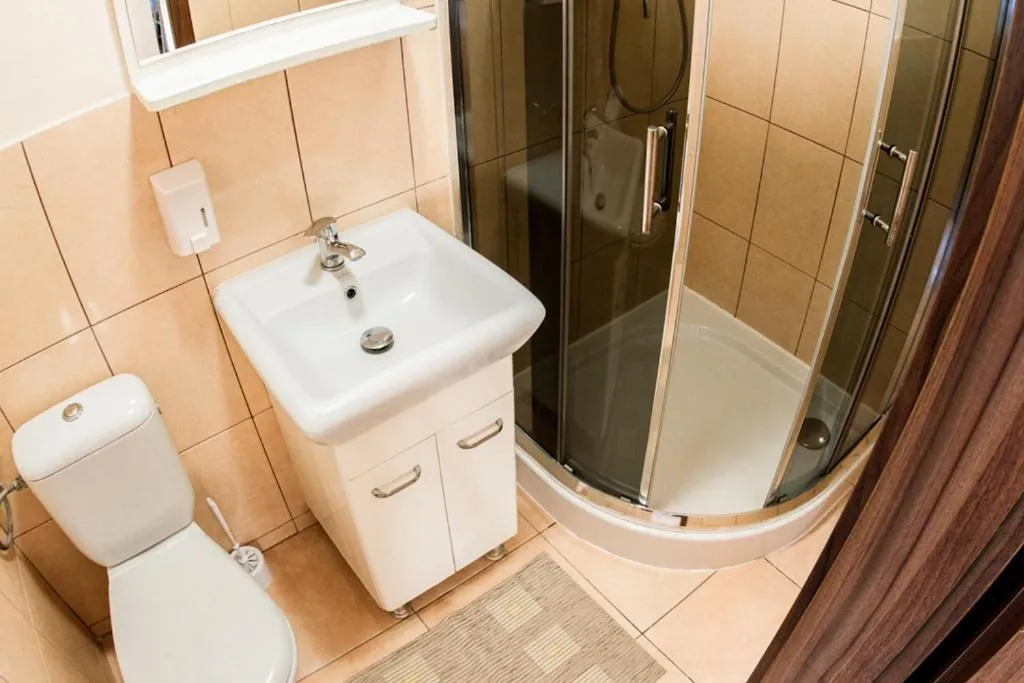 Shower in Hostel Rest