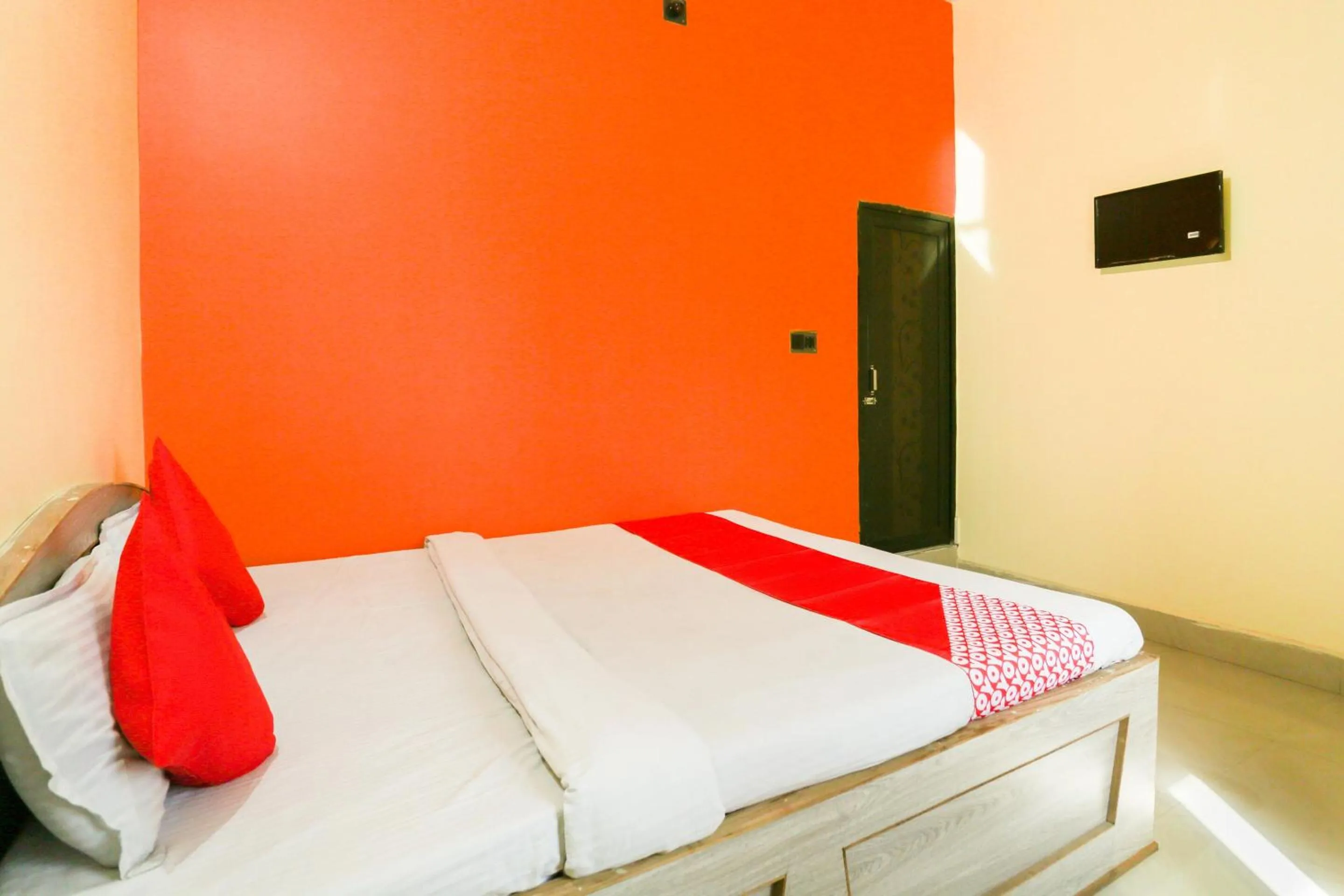 Bedroom in Hotel O Vatika Hotel