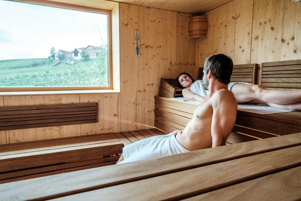 Property building in das MEISTER