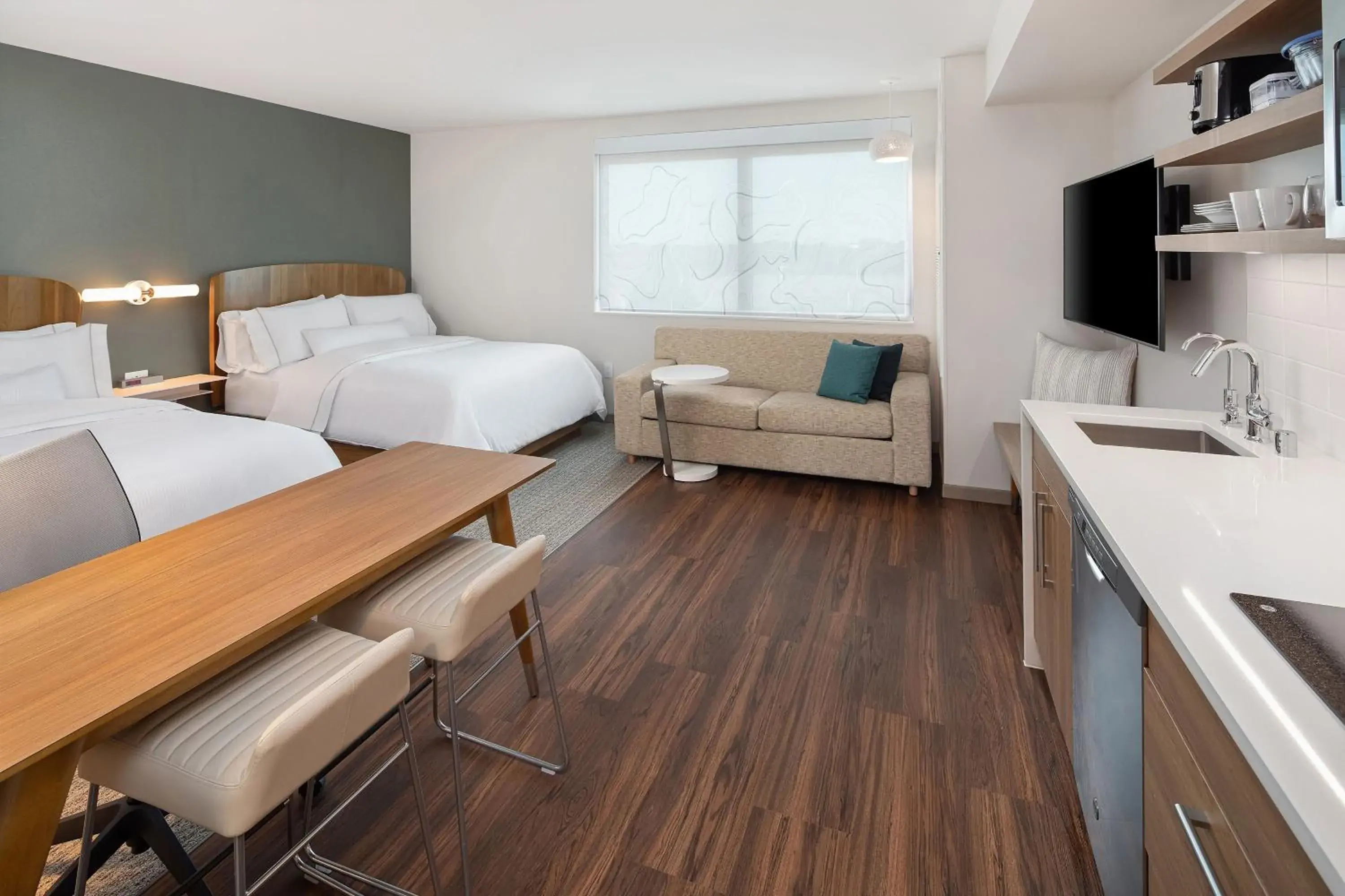 Queen Studio with Sofa Bed - Hearing Accessible in Element Bloomington Mall of America Queen Studio with Sofa Bed - Hearing Accessible in Element Bloomington Mall of America