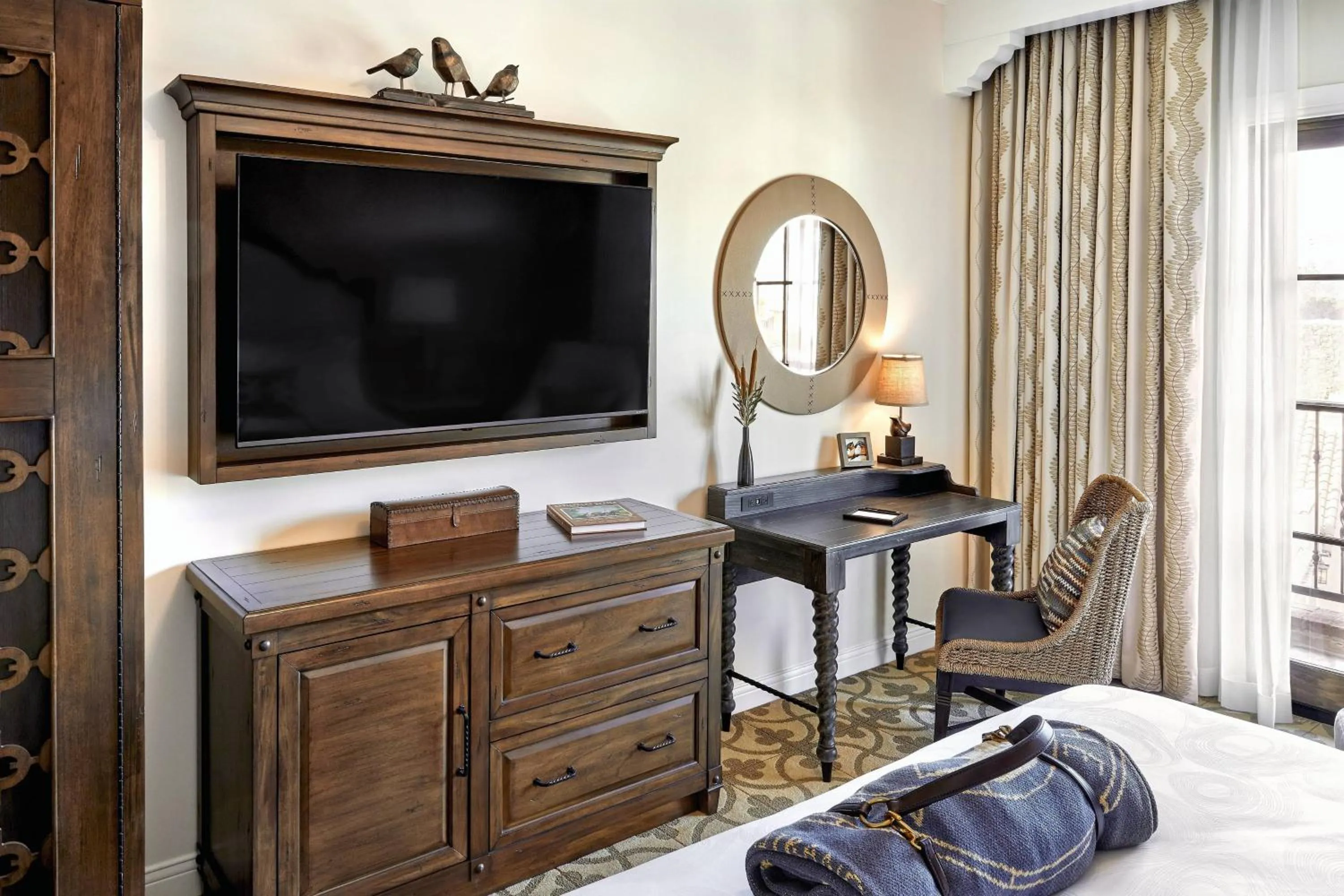 Photo of the whole room, Bed in Inn at the Mission San Juan Capistrano, Autograph Collection